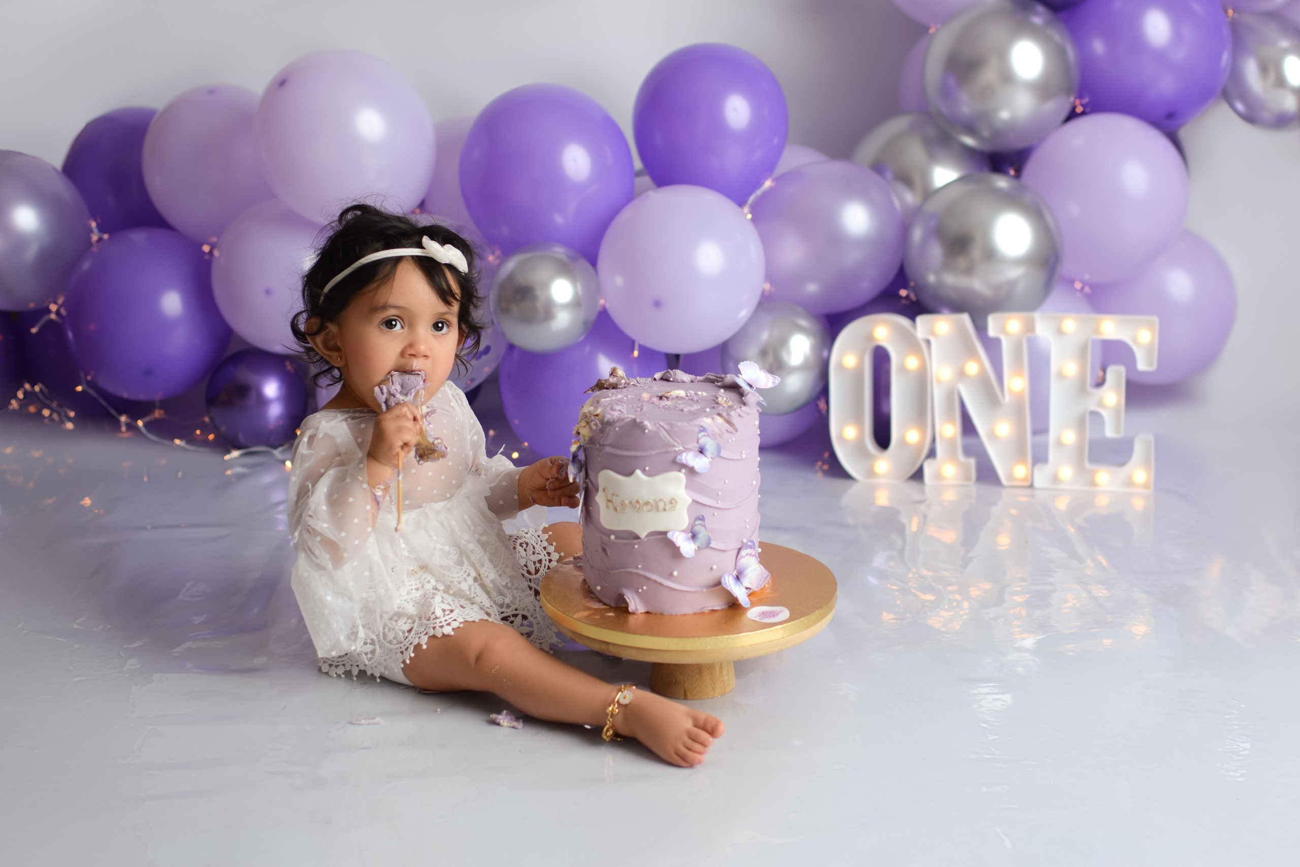 Cake Smash Fotoshooting zum ersten, zweiten Geburtstag. Neugeborene, Baby Fotografin in Düren (NRW) - Vitalina Unruh