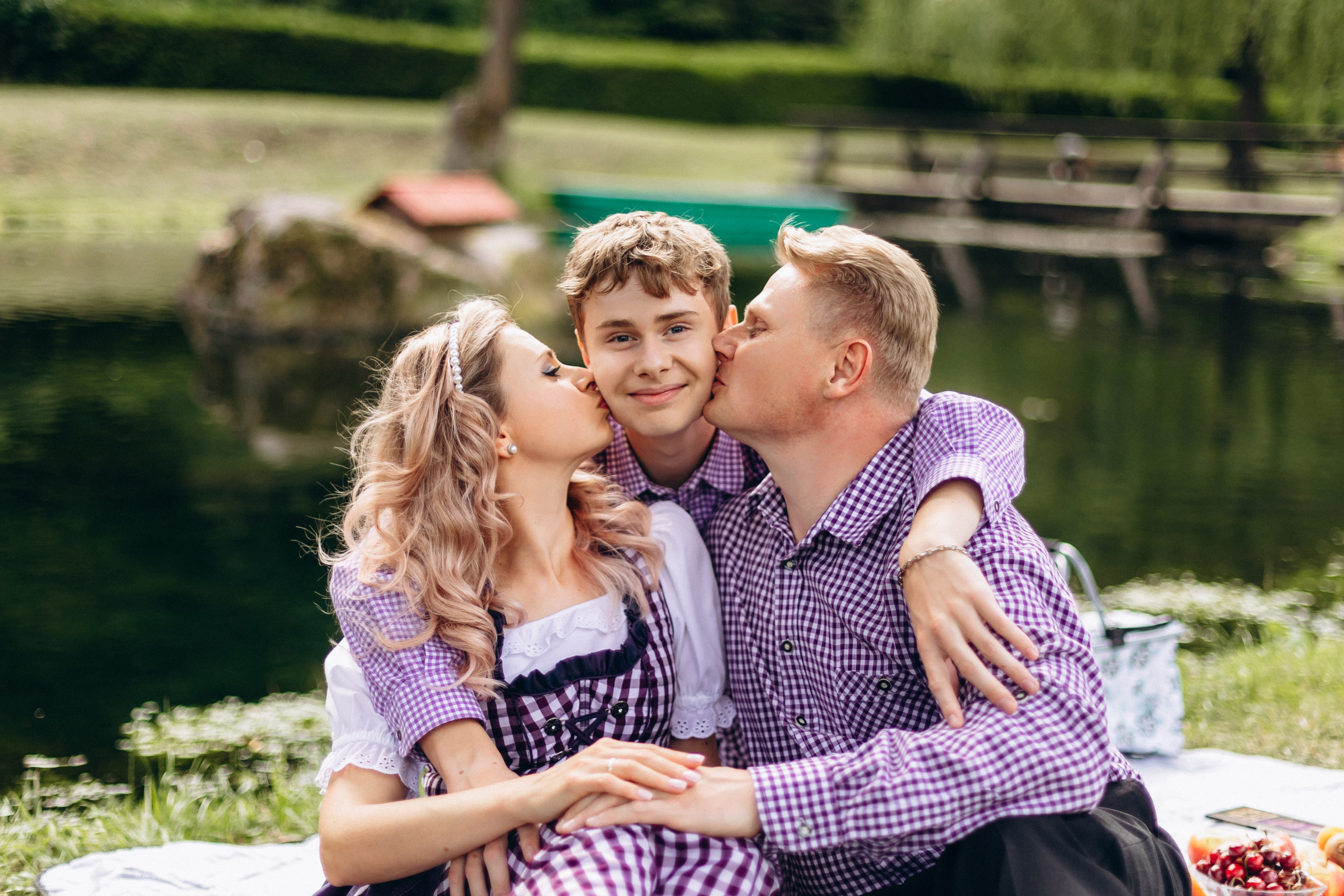Sasha & Vika& Daniel. Wedding and Family Photograph