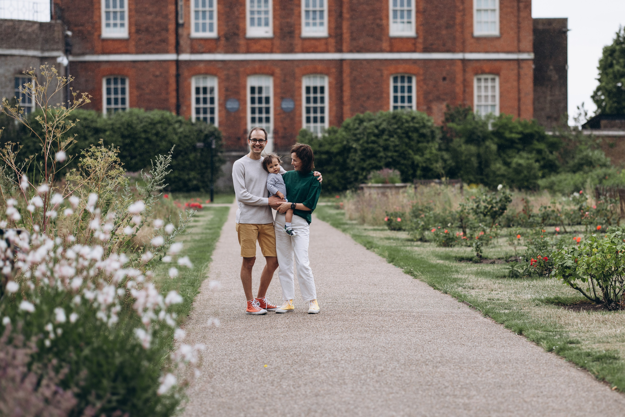 Milena with parents (Greenwich Park). Anastasia Klink, Photographer in London