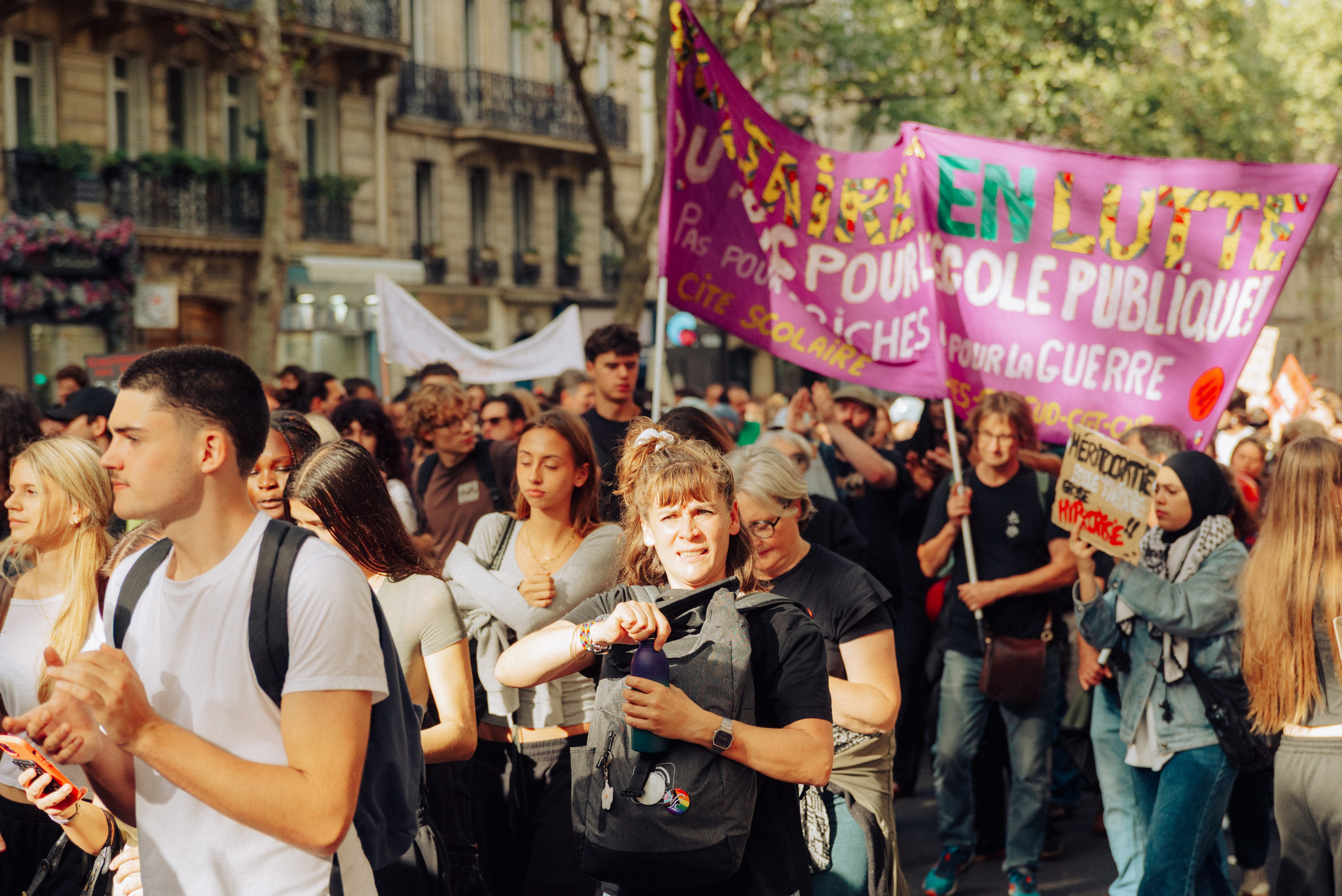 Manifestation du 13 octobre 2026 à Paris. Семейный и детский фотограф на Лазурном Берегу