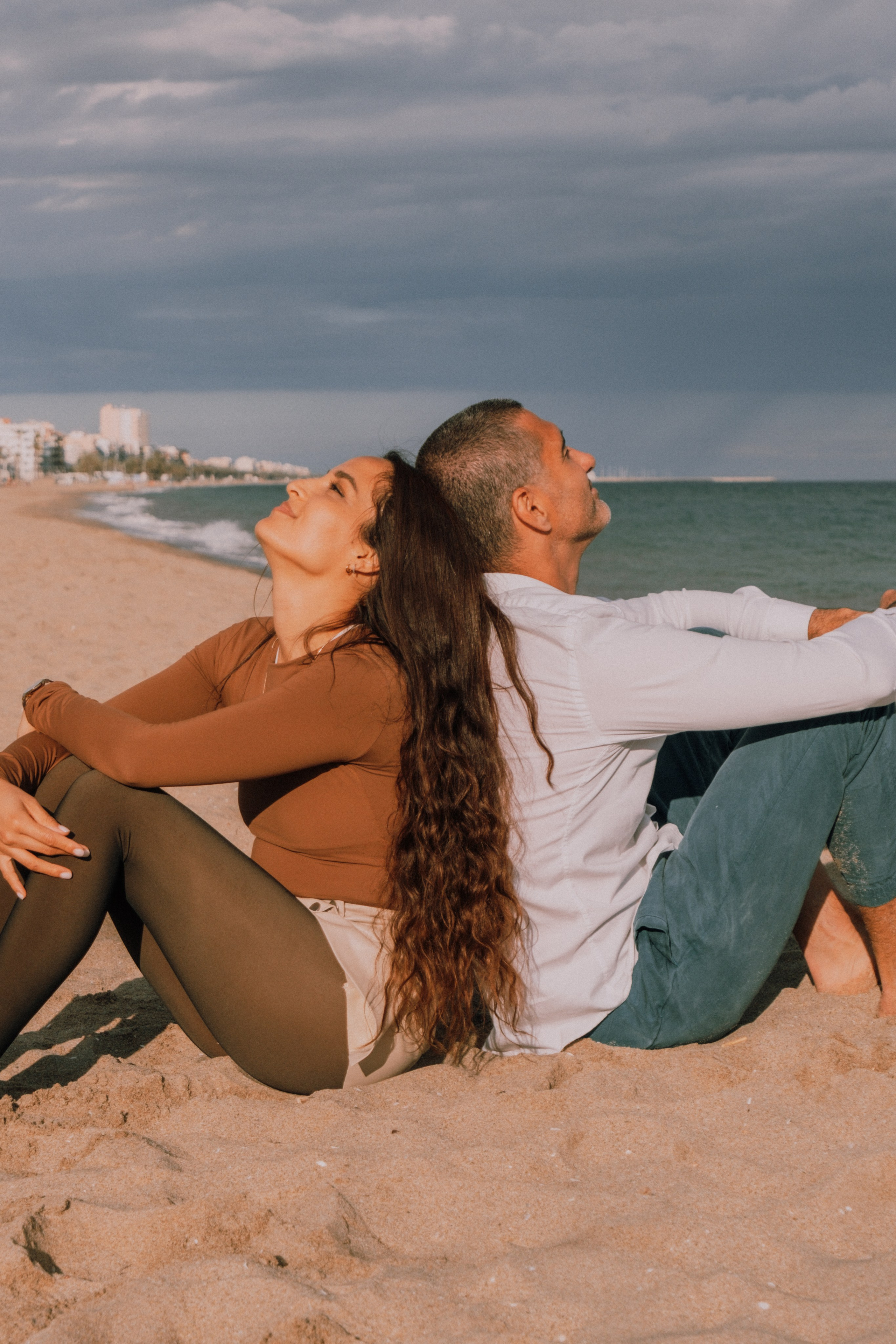 Sesión familiar en la playa. Fotografía profesional en Calafell - Elena Medvedeva