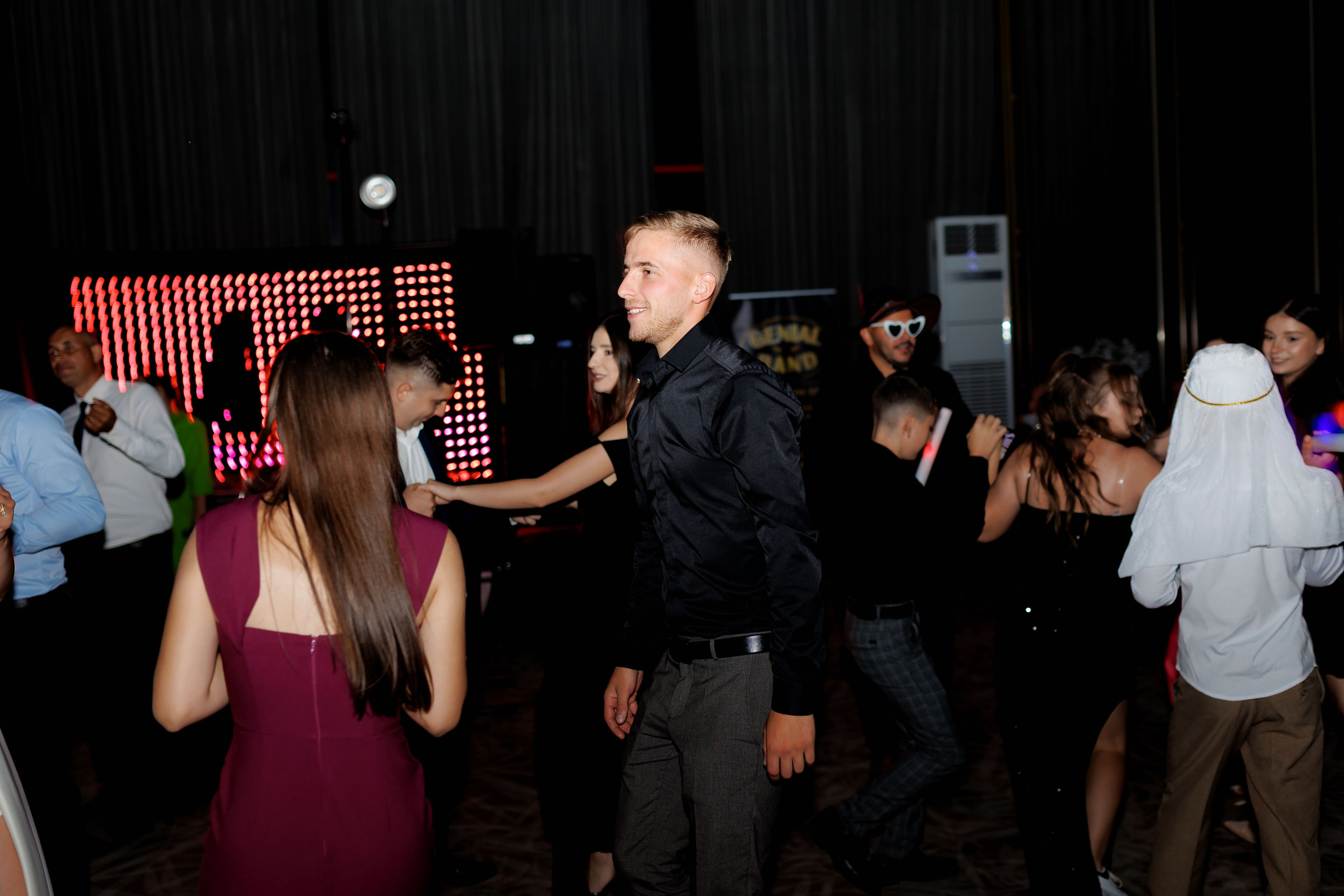 Nunta Nicoleta & Răzvan | Fotografie & Videografie Profesională. Servicii foto-video profesionale, pentru momente de neuitat