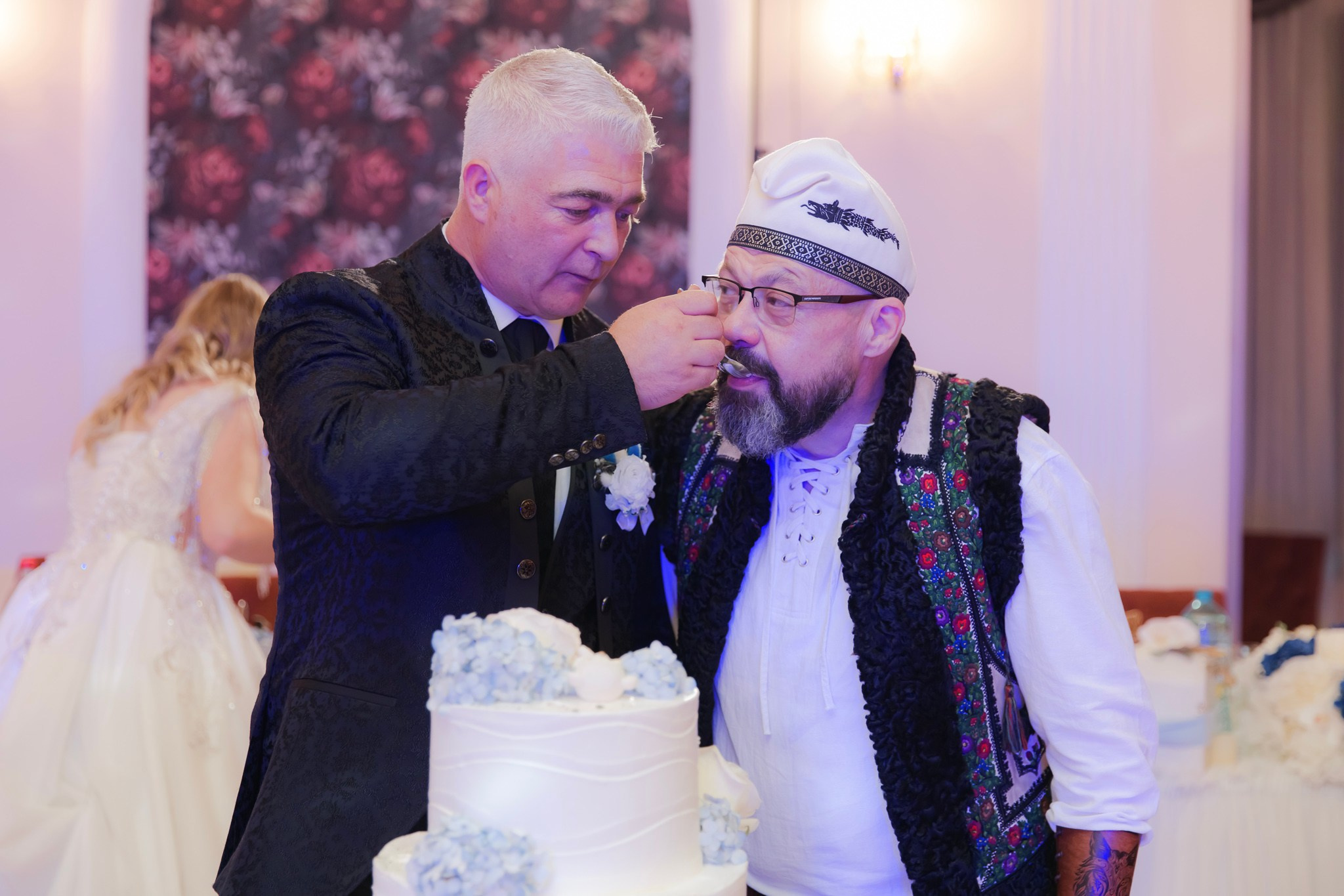 Mihai & Oana. Servicii foto-video profesionale, pentru momente de neuitat