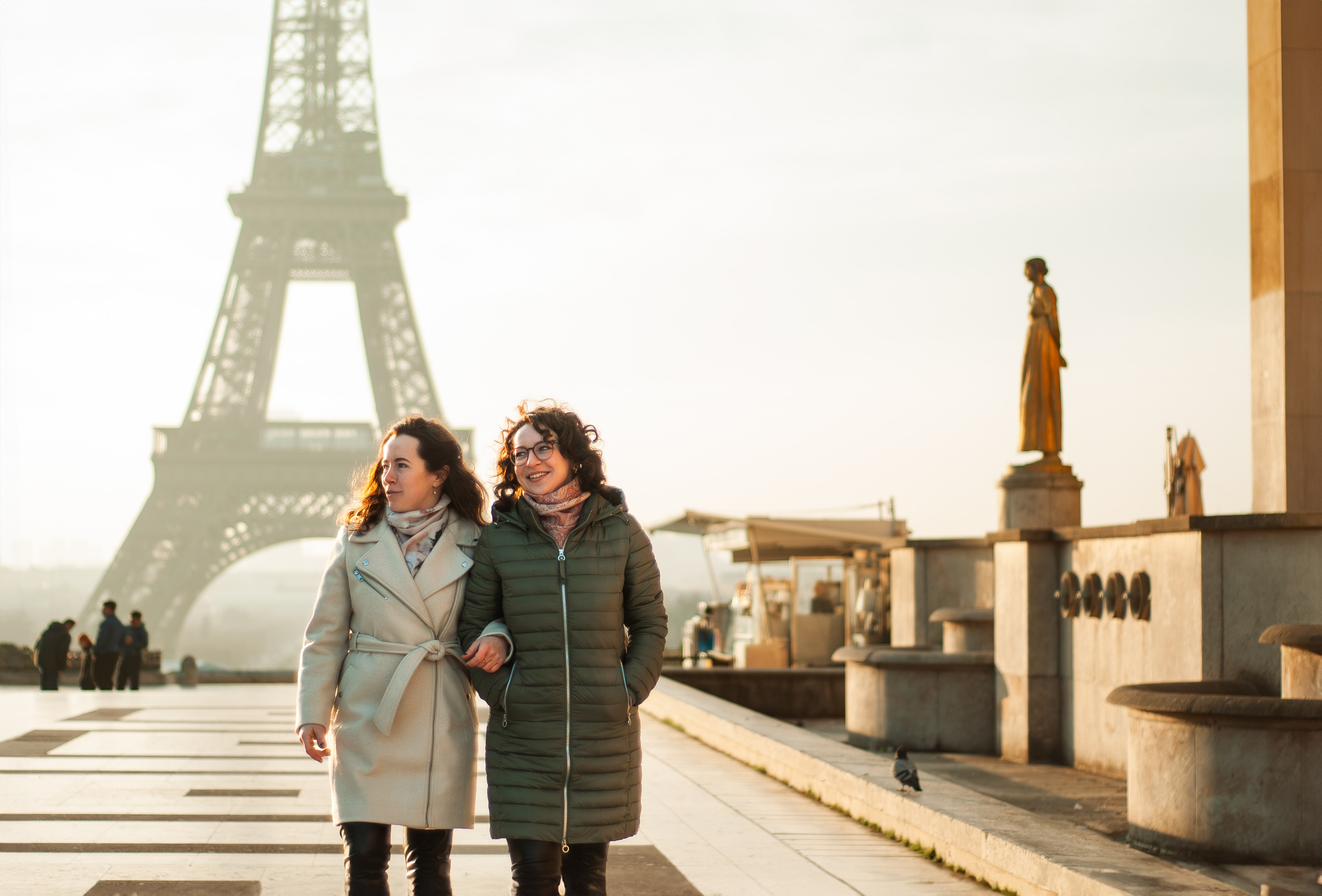 Подруги в Париже. Фотограф в Париже Полина Осипова