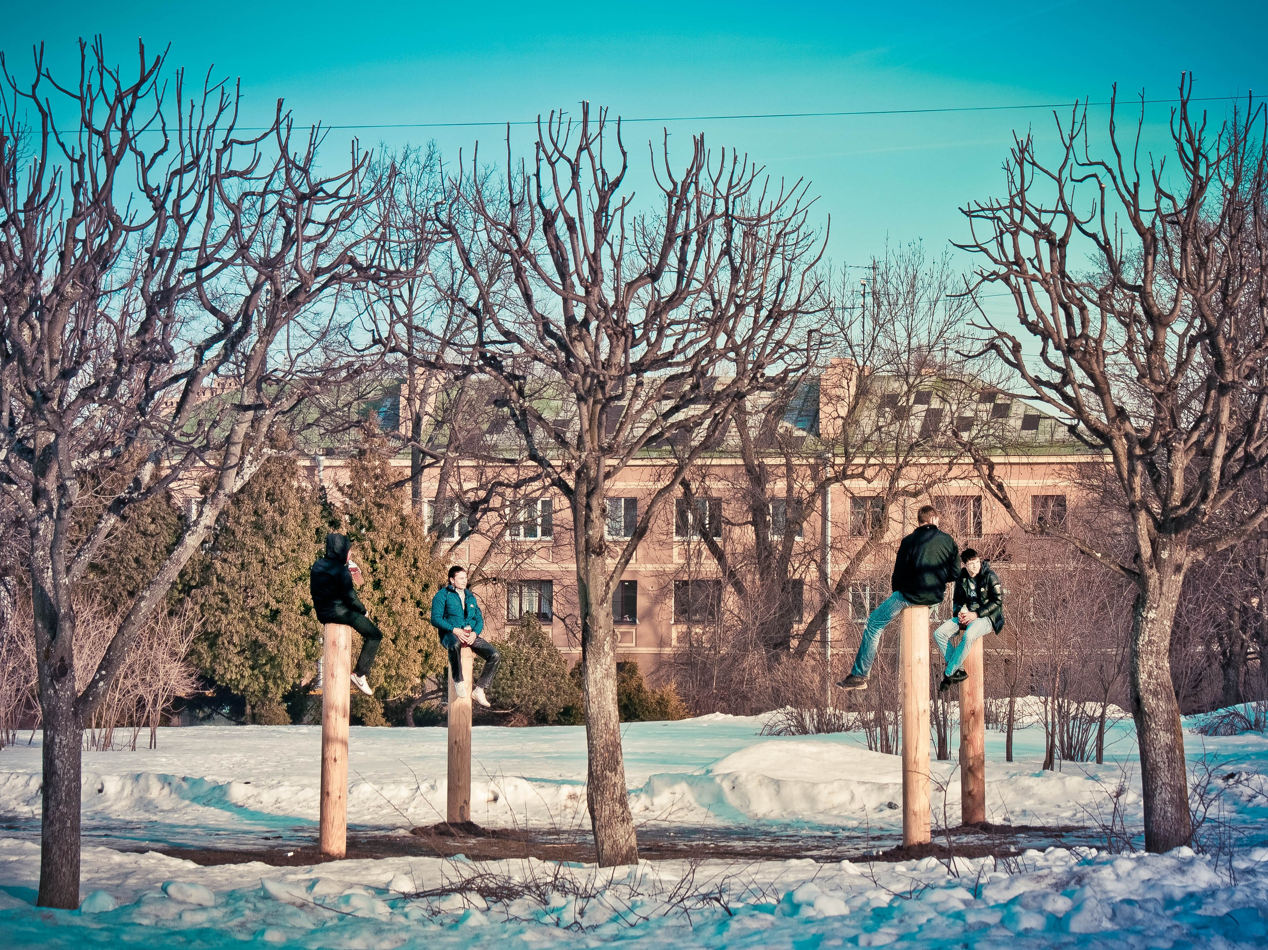 2011. Стрит-фотография, полная абсурда, идиотизма и красоты