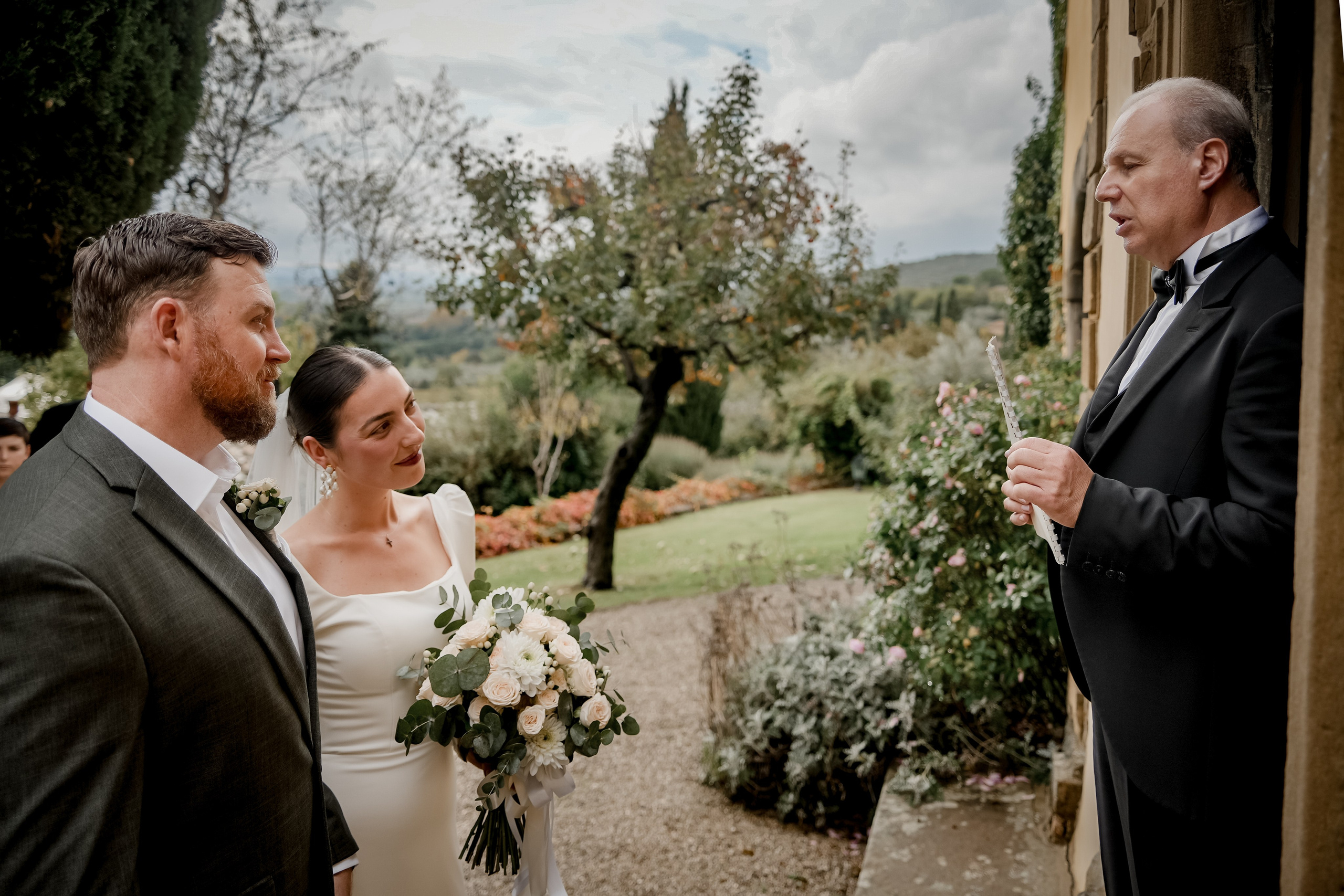 Elopment in Cortona. Villa Falconiere. Wedding Photographer in Italy