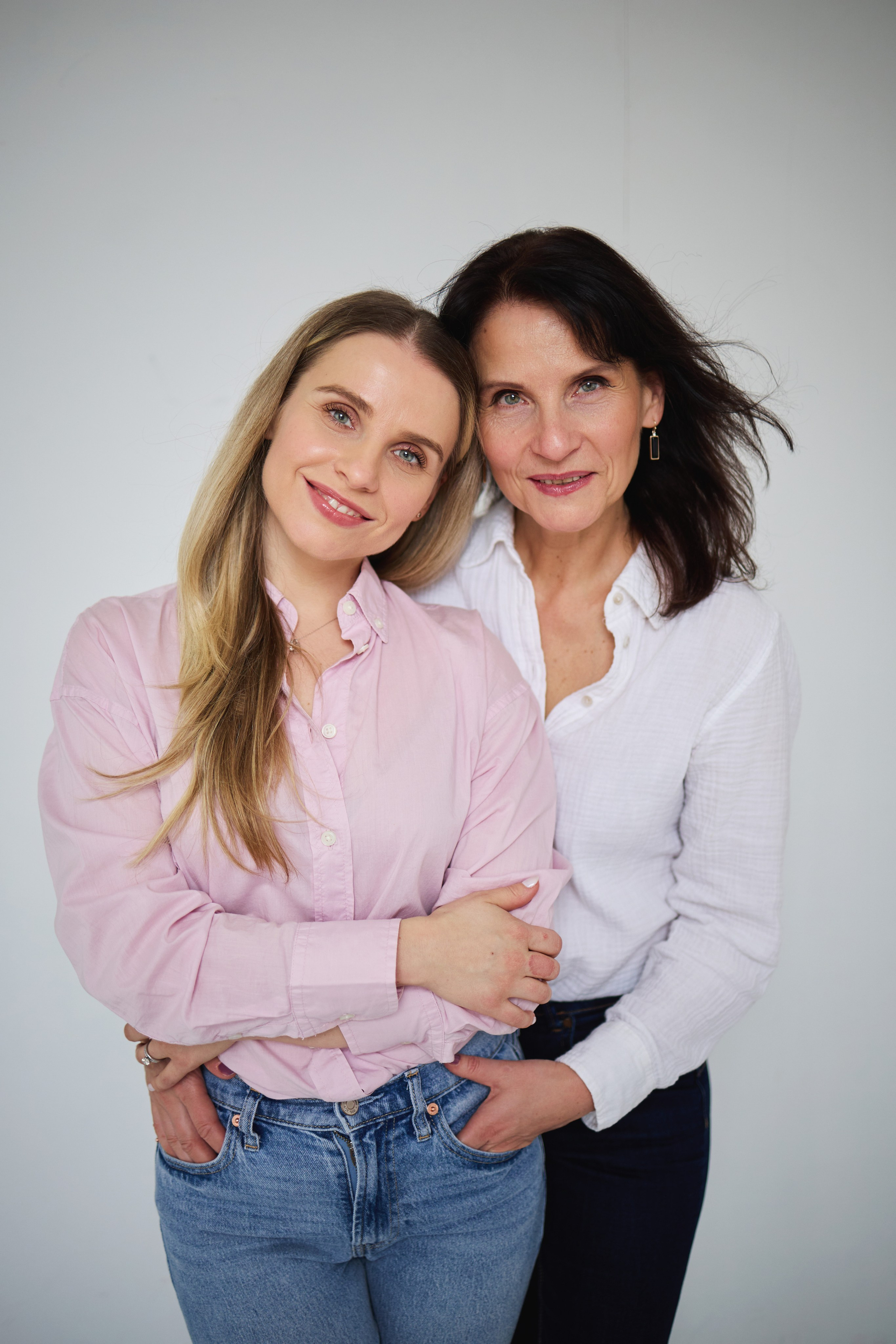 K. Rawnoir- Portrait photography by Daria Paliy.Timeless black&white portraits of women in NYC area