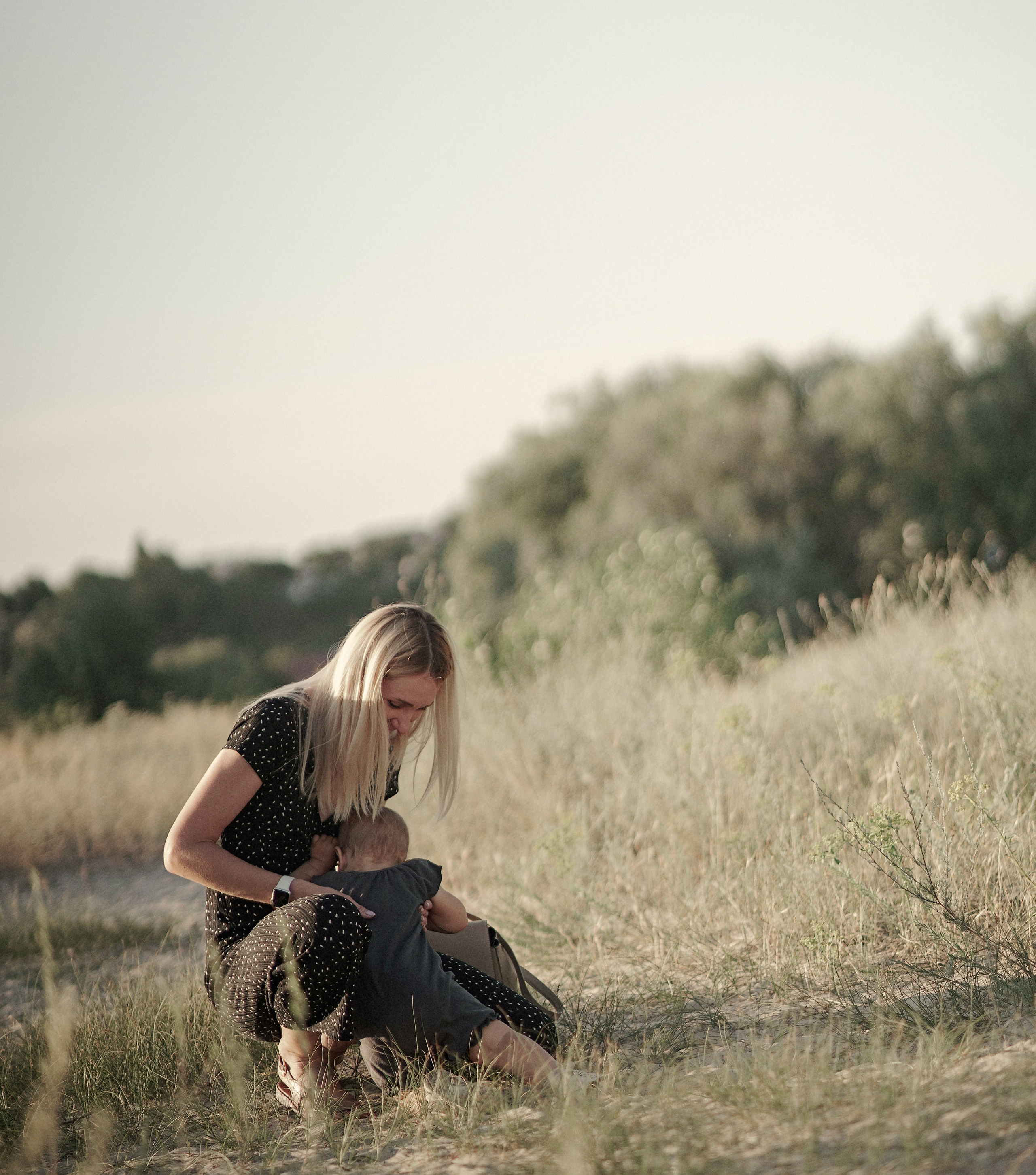 Family outdoor summer shooting. Wedding and family photographer Ireland