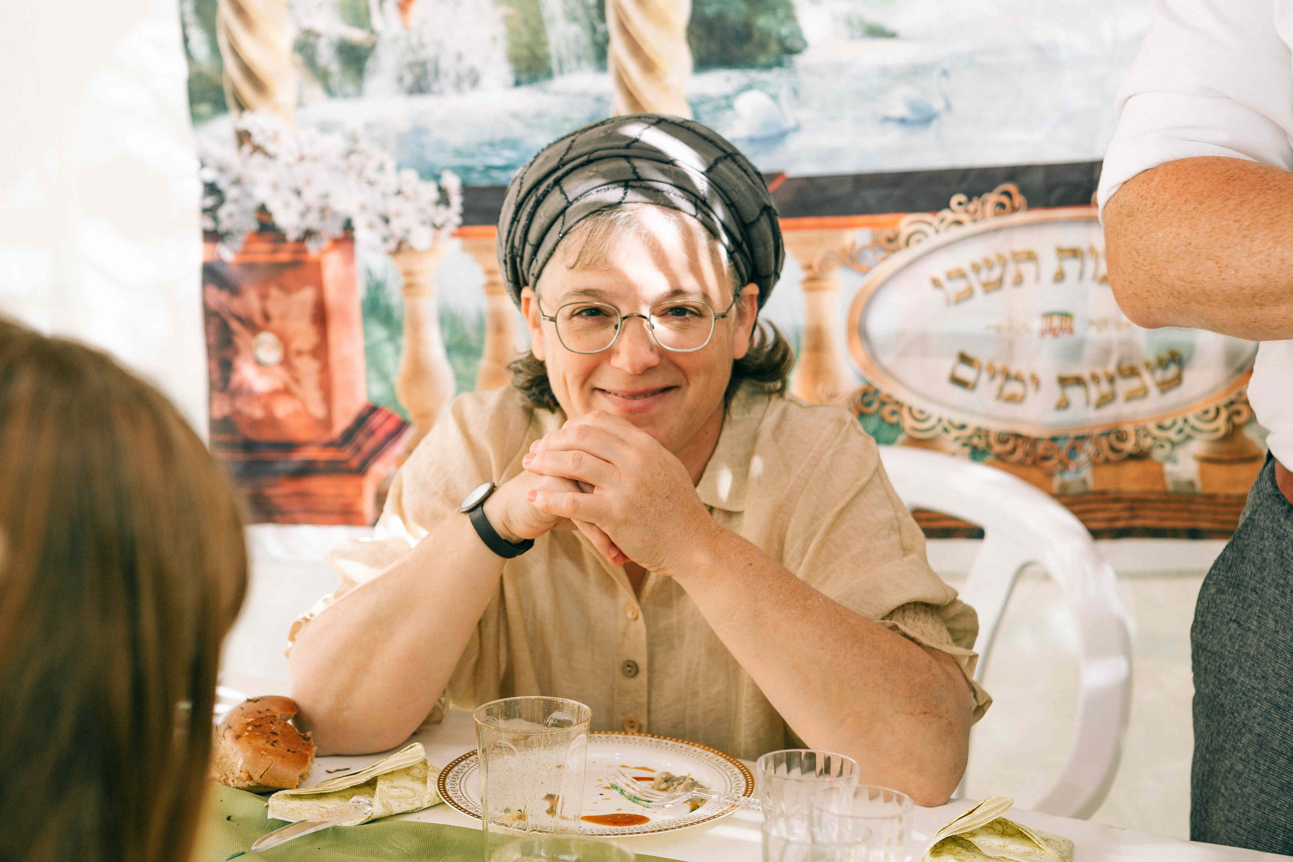 BRITH MILA IN THE SMALL SYNAGOGUE. PHOTOGRAPHER IN ISRAEL