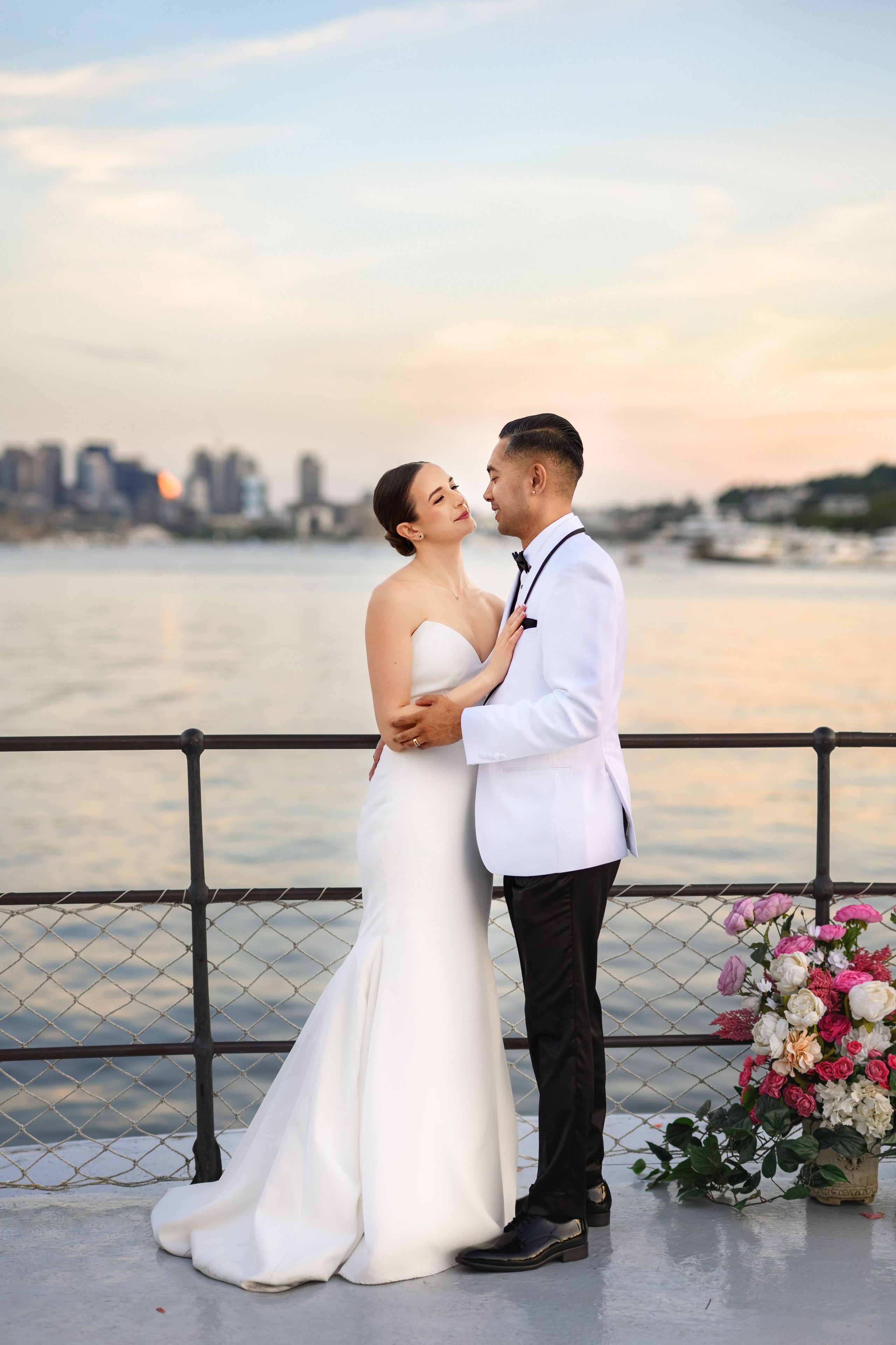 Weddings. Wedding & family photography in Seattle area. Helen Michelle photographer