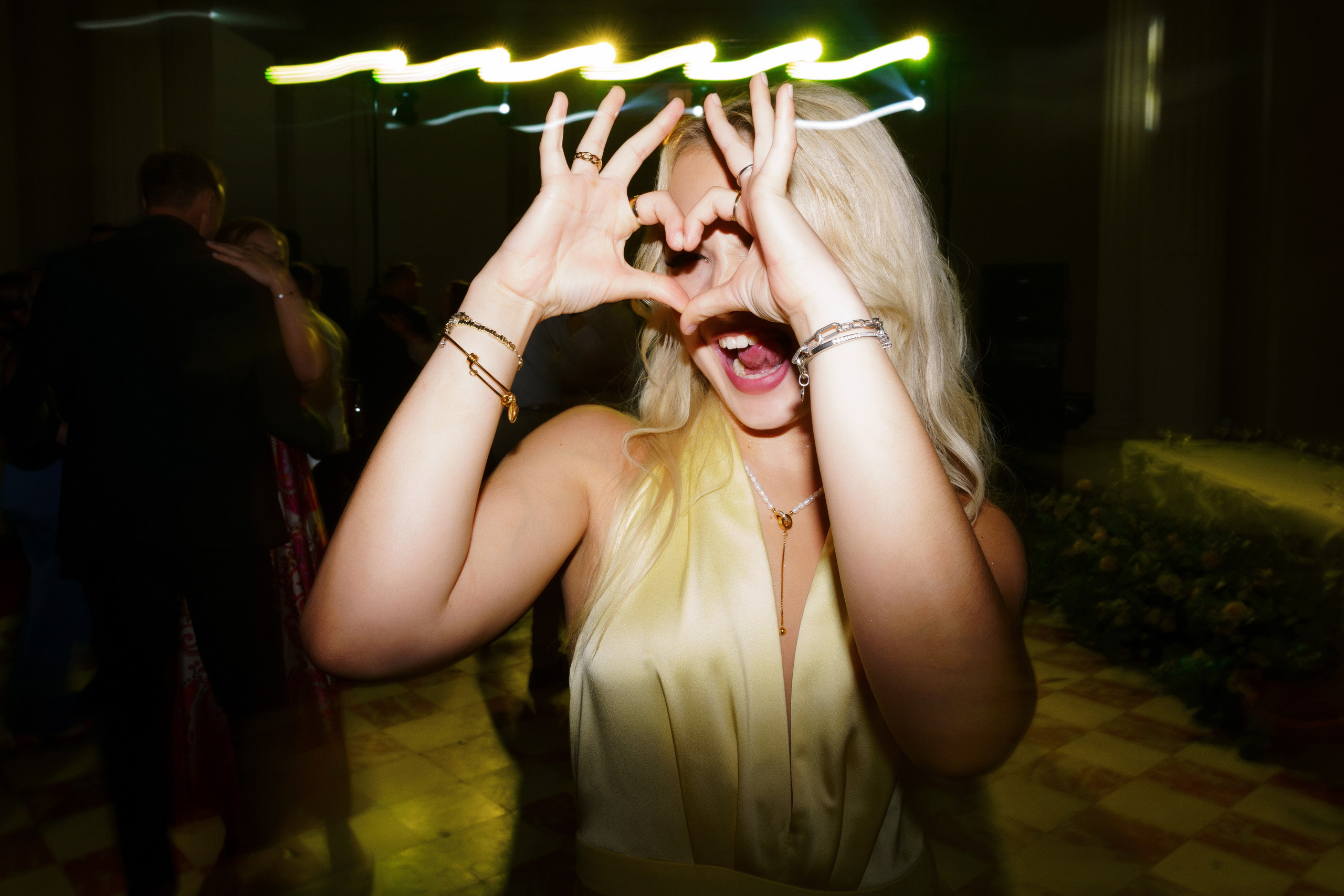 Seulement dans tes bras. Servicii Foto Video în Chișinău și Europa ID-Brothers