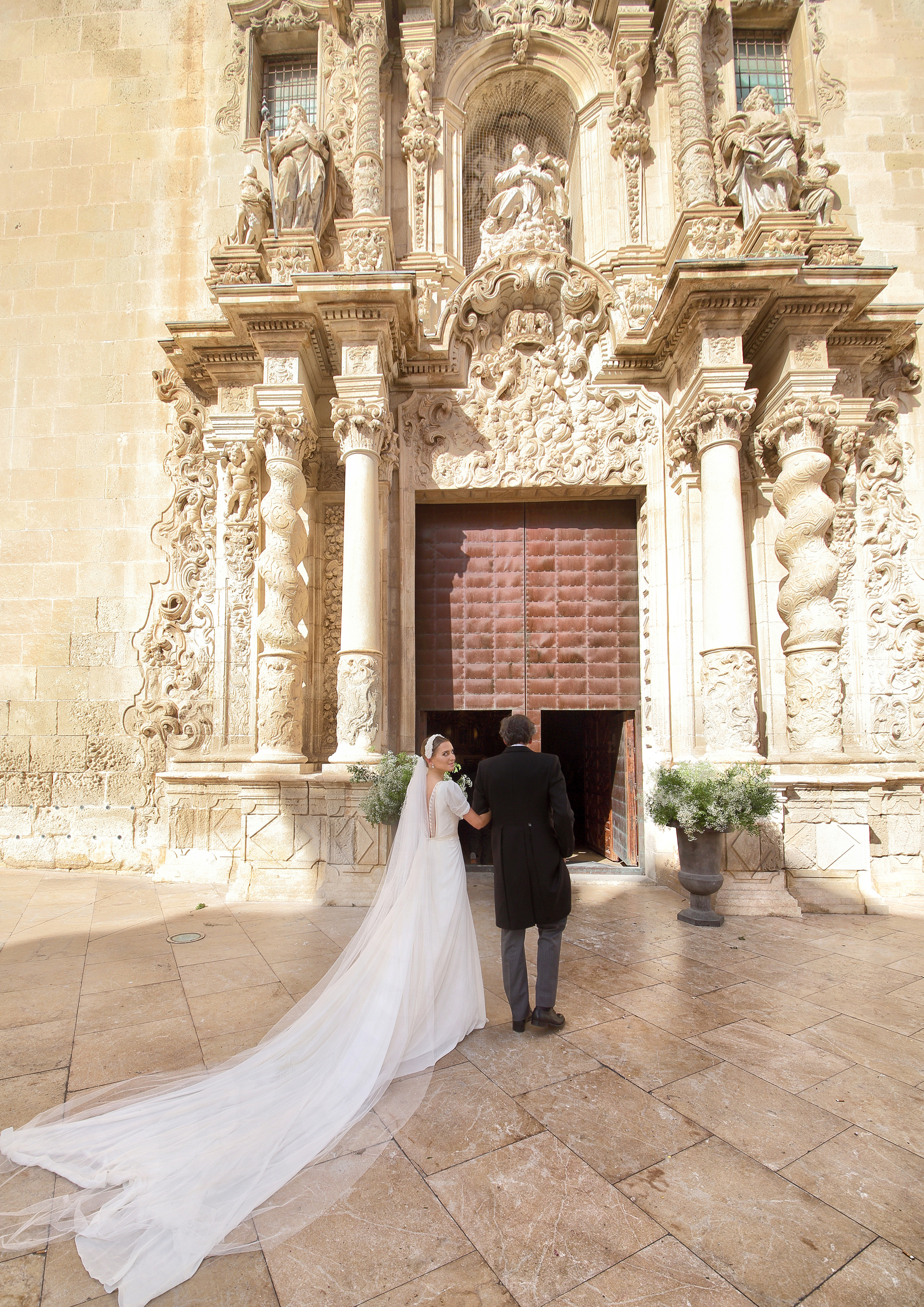 Spain. Luxury wedding, portrait, family photographer over Europe