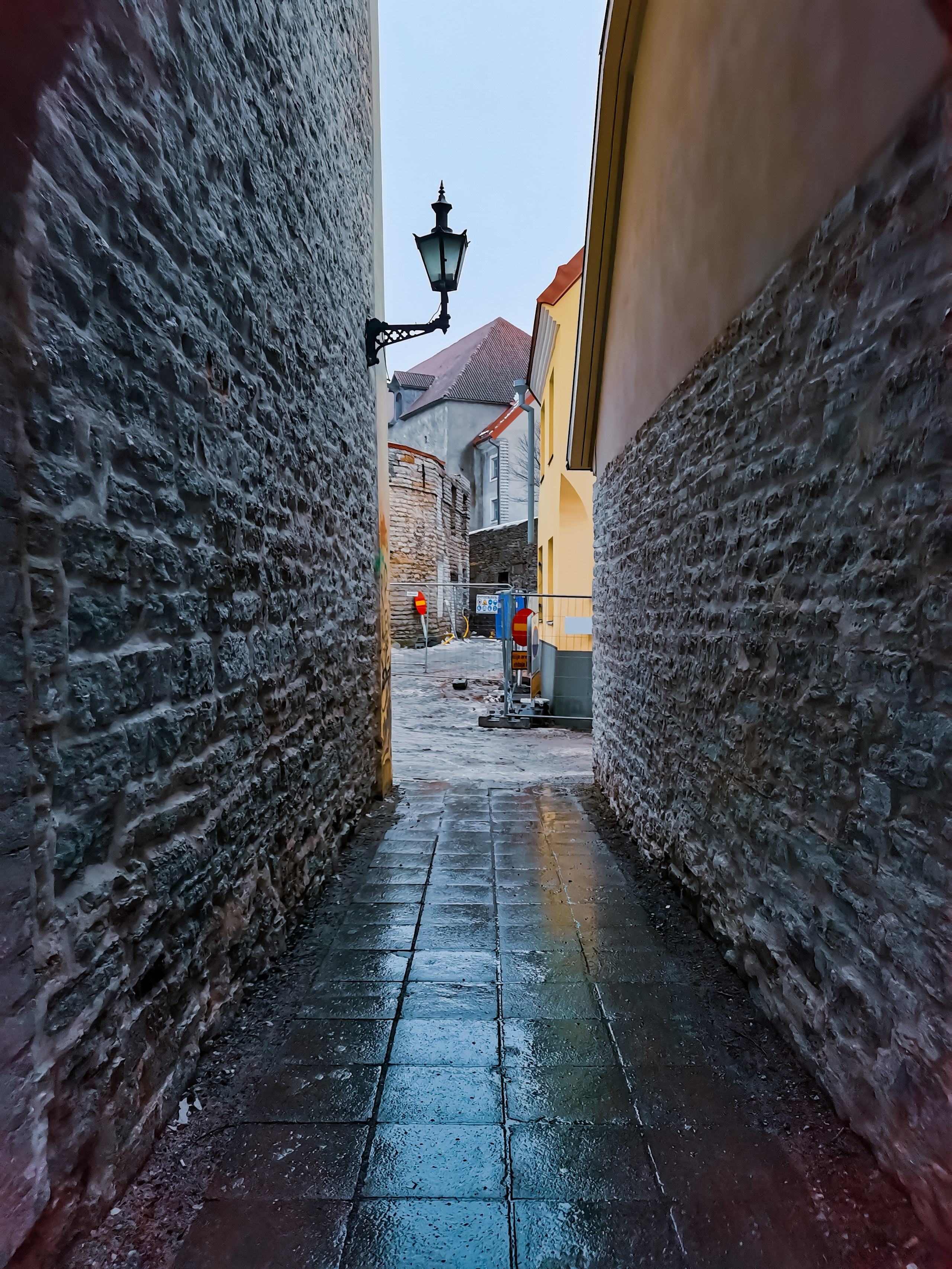 Photo walk in Tallin. Victoria Fedoseenko. Photographer from Serbia