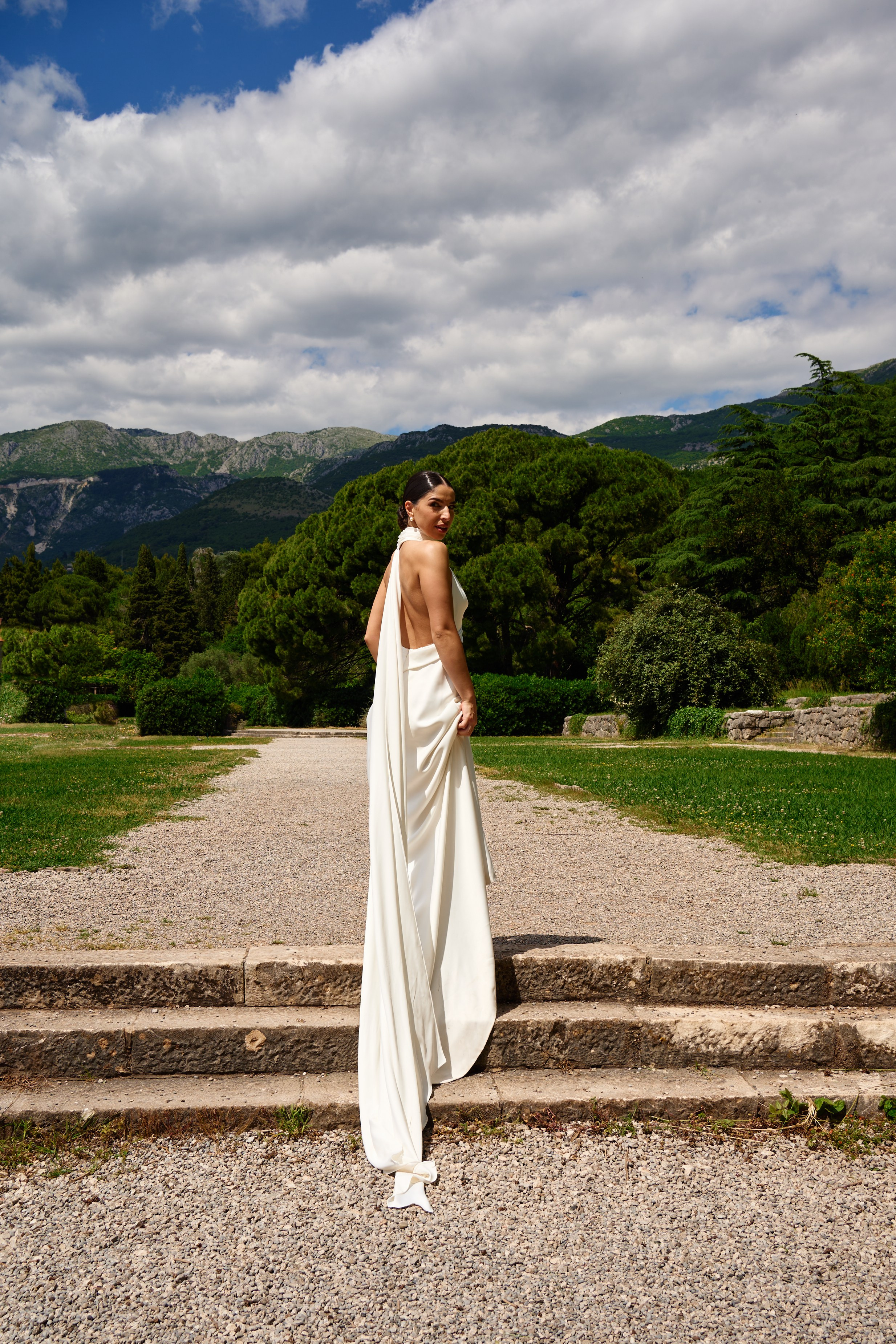 Switzerland-Austria-Croatia-Montenegro wedding photographer and videographer Yannia weddings