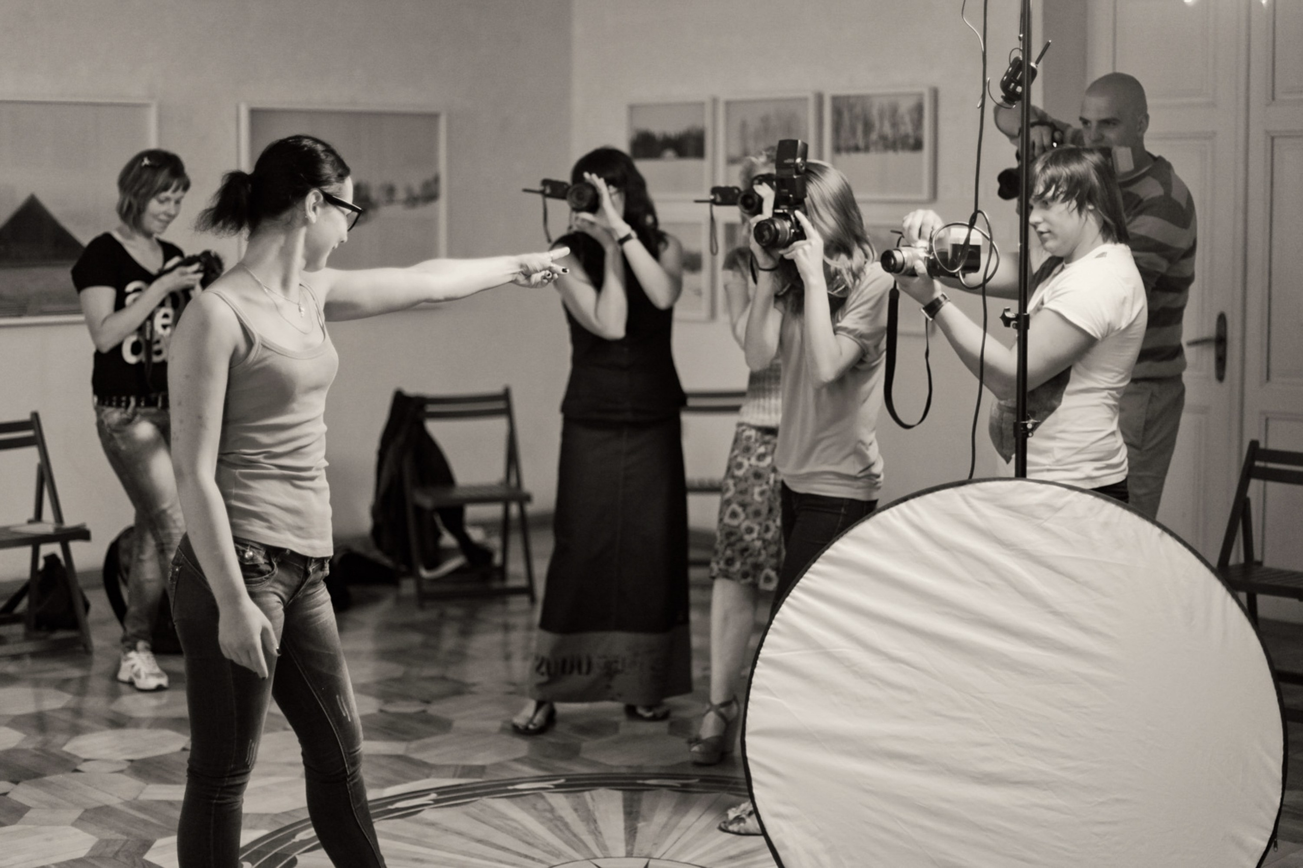 GALERIJA. Fotokursi fotostudijā Rīgā. Profesionāls fotogrāfs Aivars Tipsis