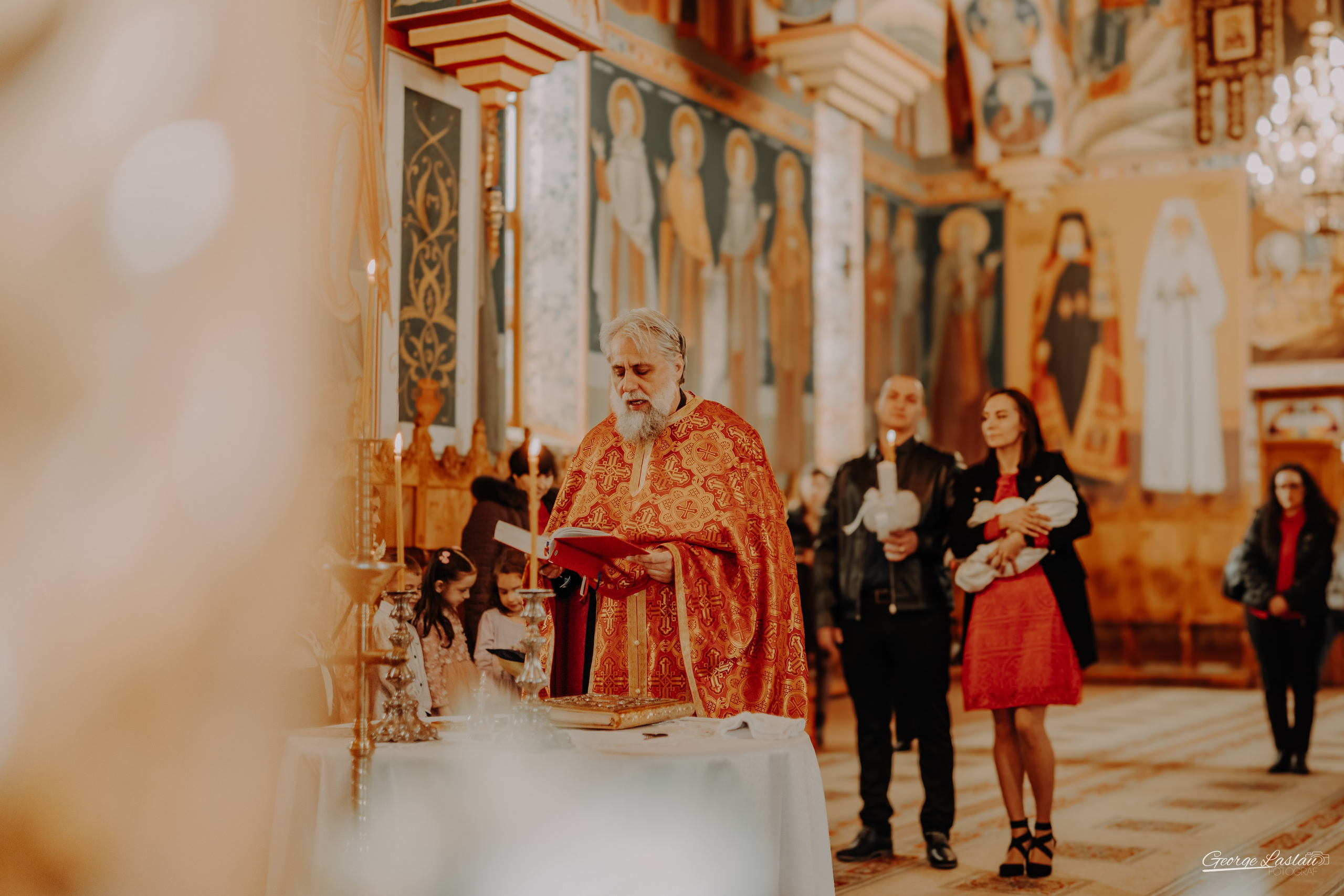 Ioana Antonia. George Laslău Fotograf