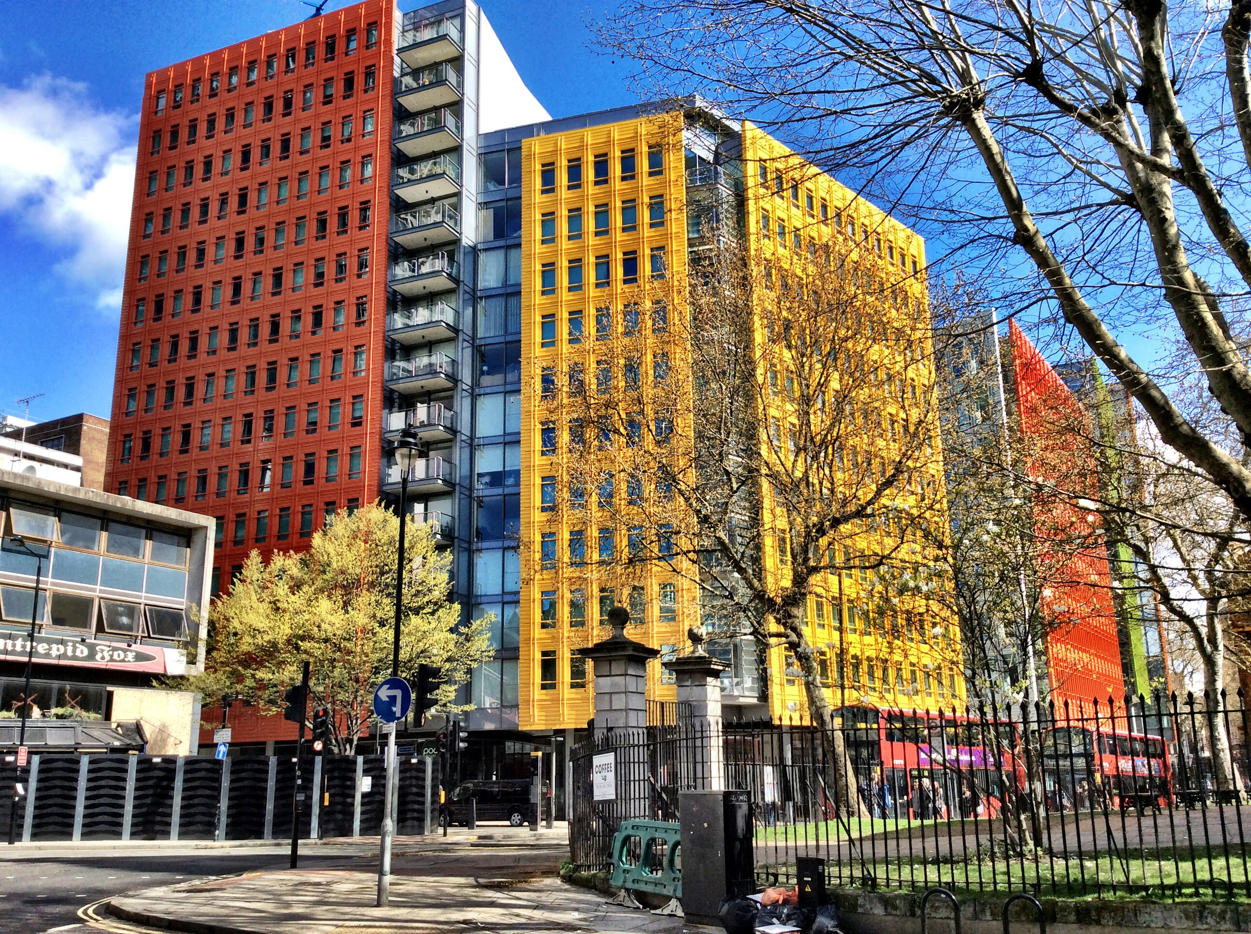 London. BNW Around Photography