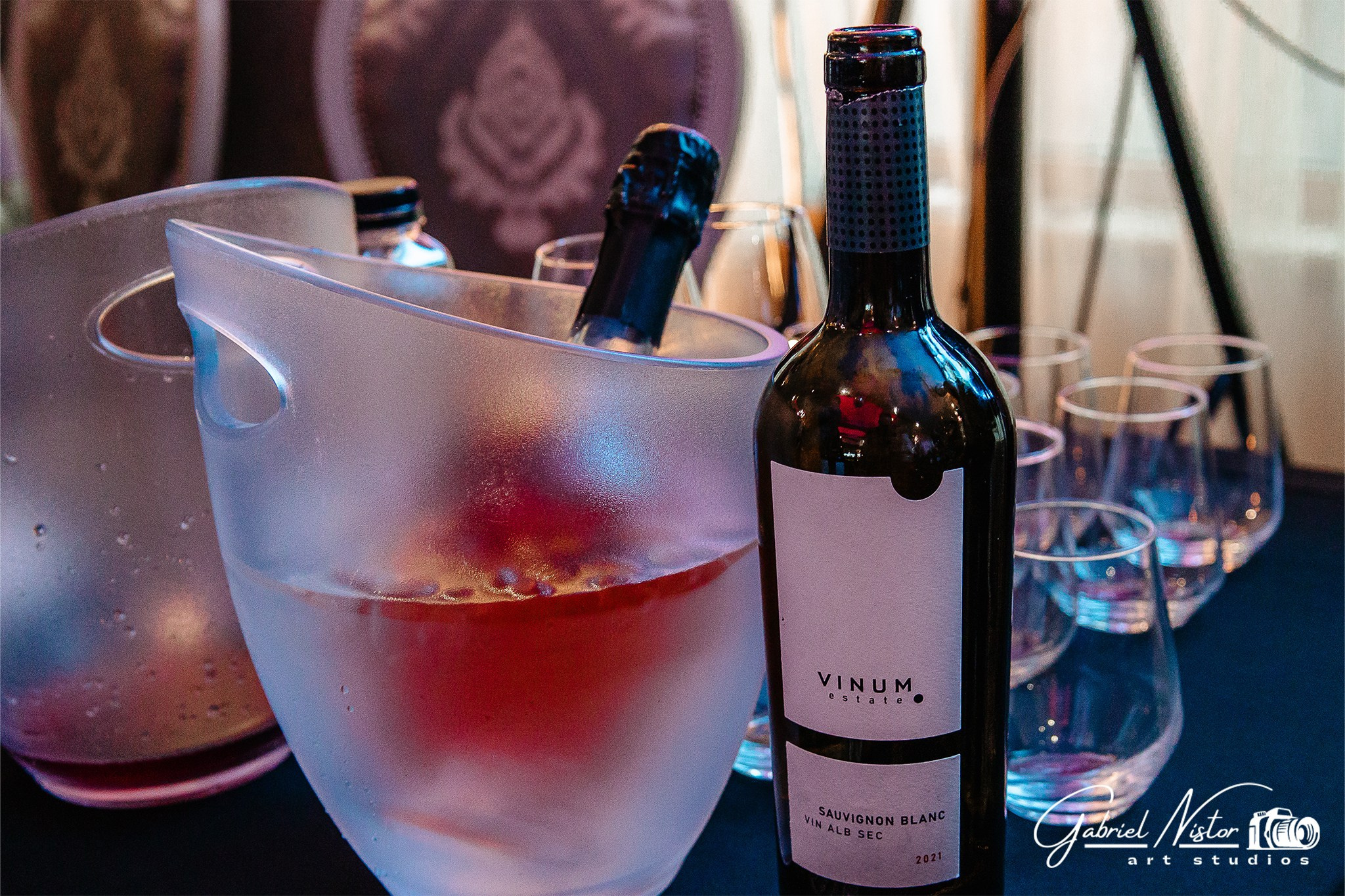 Pleiada Iasi - Wine & Friends. Gabriel Nistor Art-Studios — Photographer / Videographer Iasi