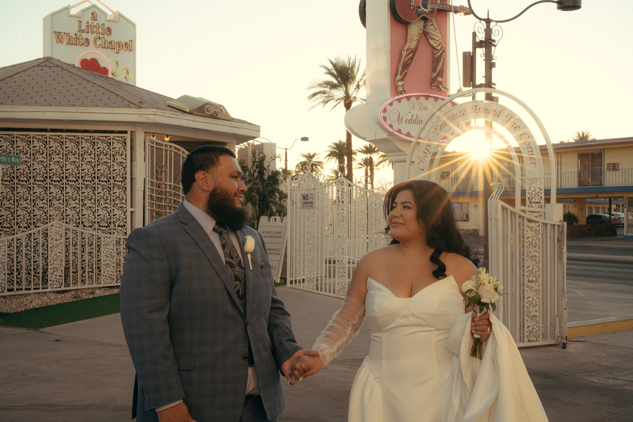 Miriam&Tino. Wedding & elopement photographer Viktoriya Kravtsov. Las Vegas
