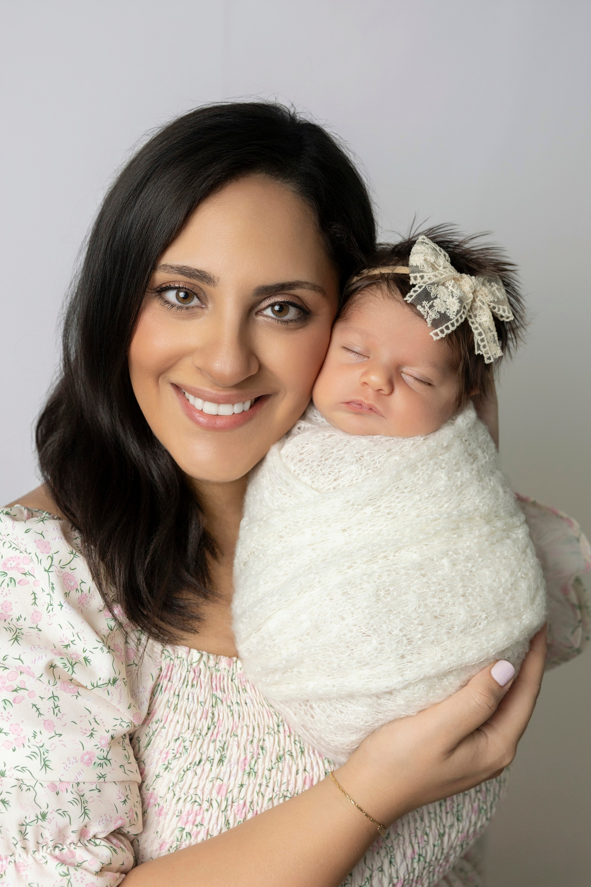 Newborn photos. Newborn photographer in Tampa Bay Area, FL