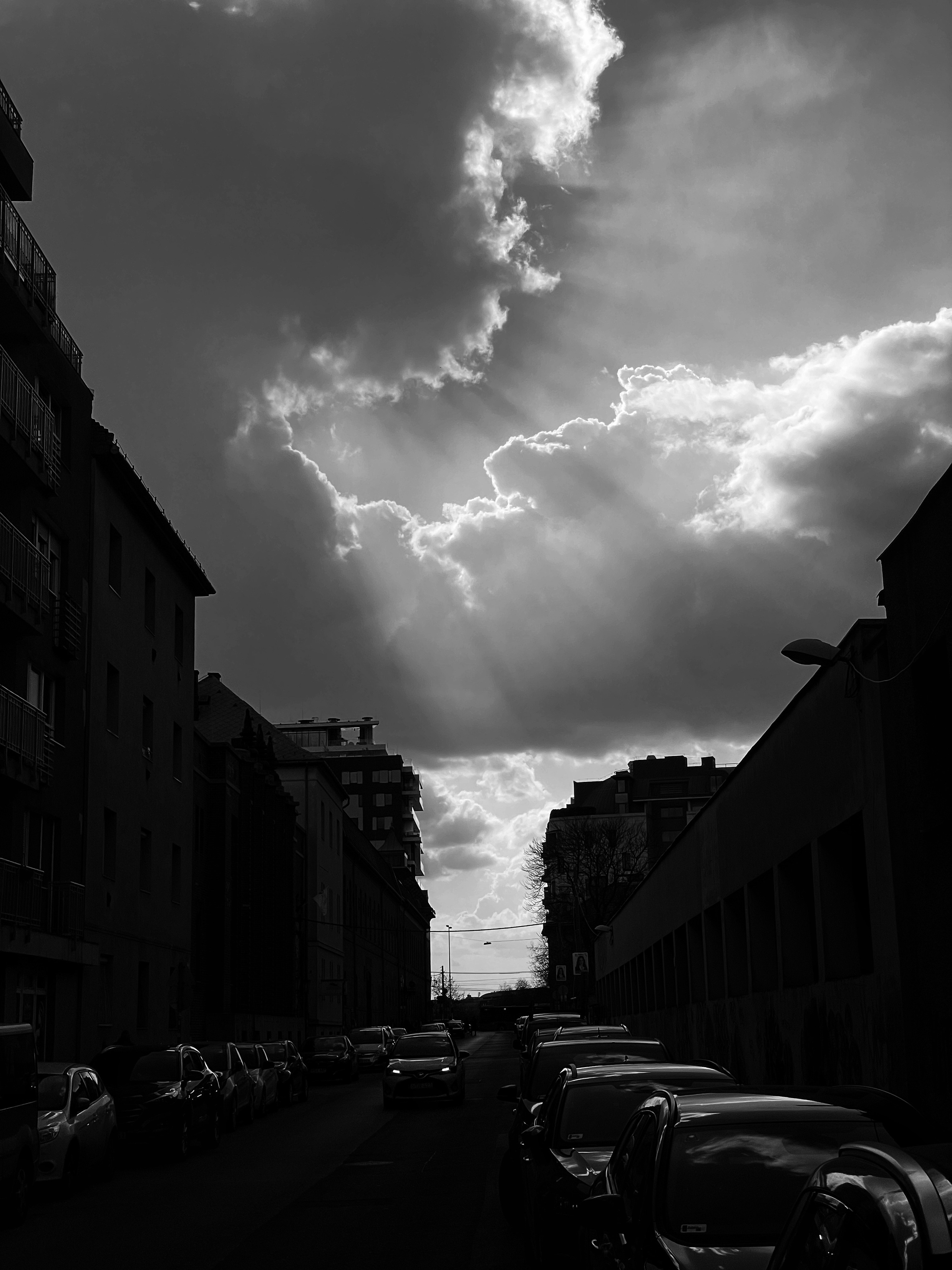 spring clouds | Budapest 2026 | IPHONE 12 PRO