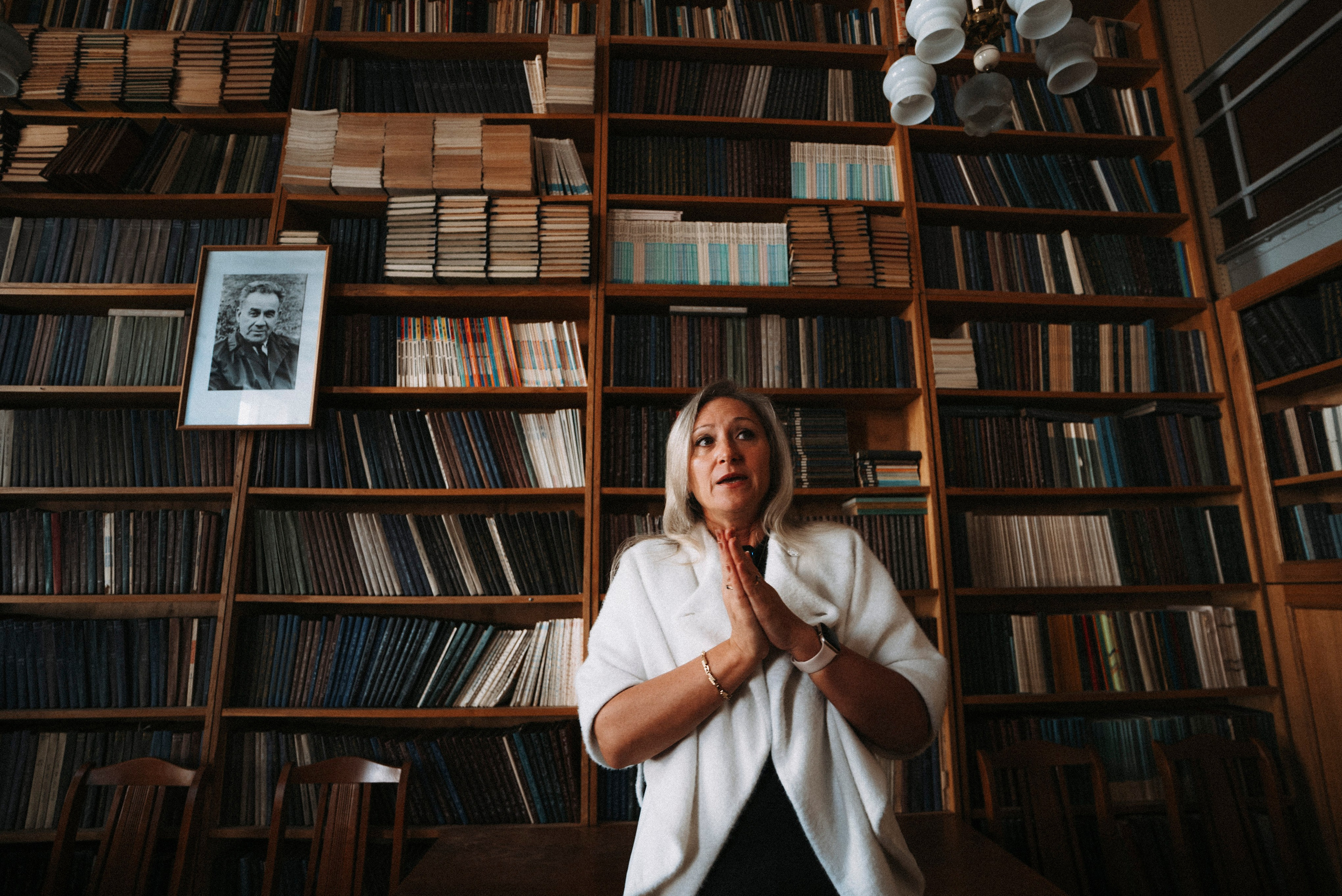 ЛИКИ НАУКИ. Стрит-фотография, полная абсурда, идиотизма и красоты