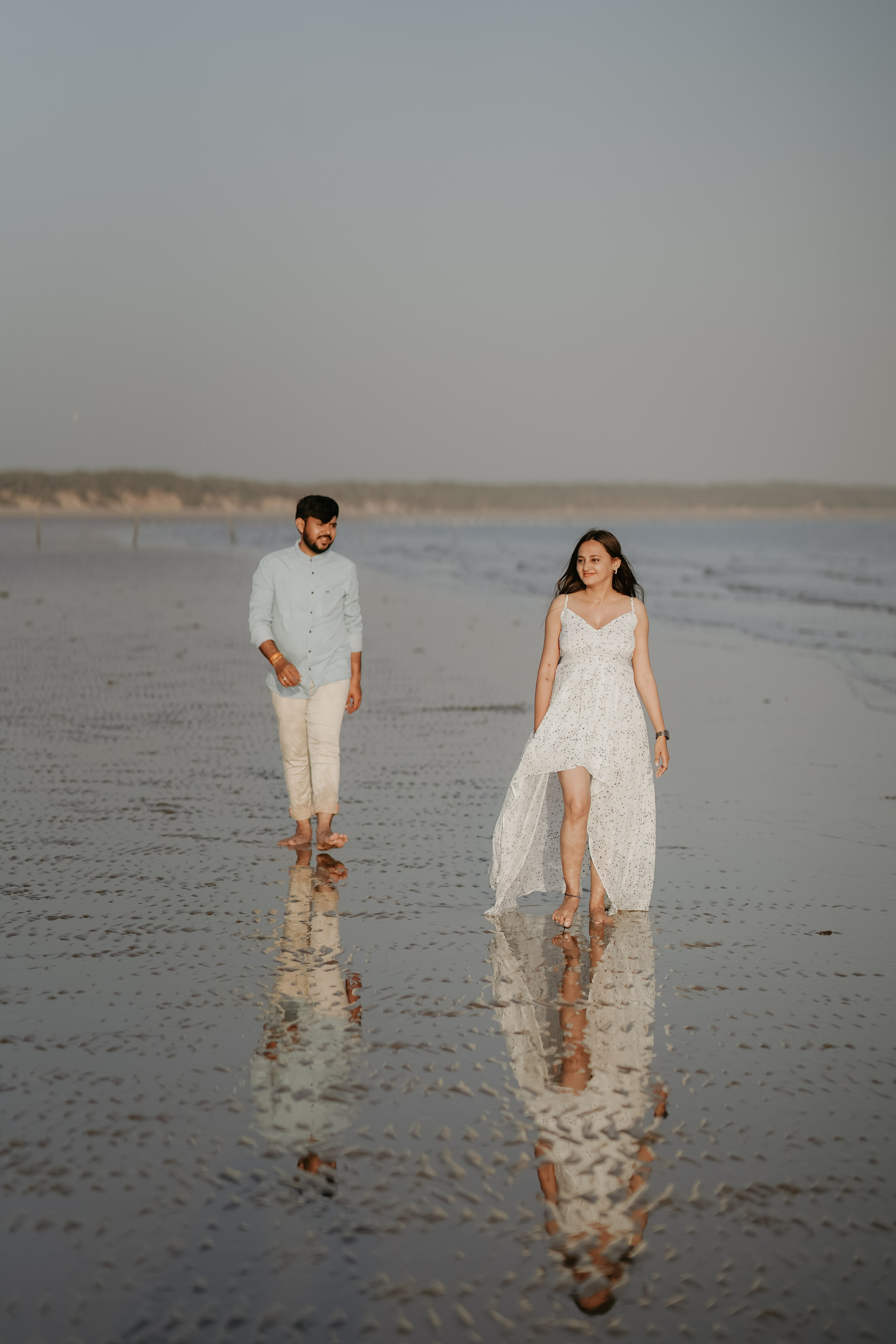 COUPLE SESSIONS. Love Emotions Weddings