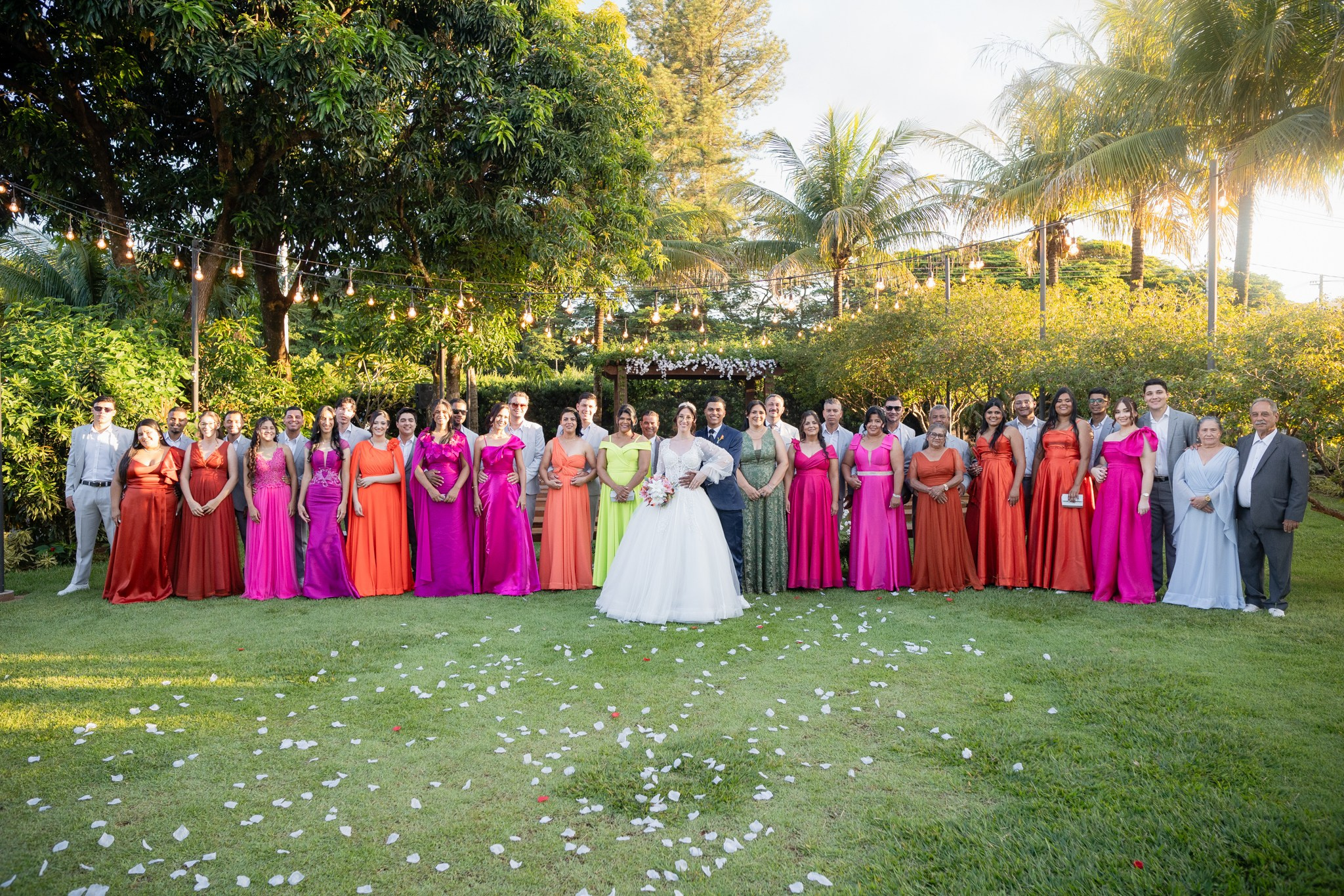 Larissa & Vinicius — Espaço Faveral / Aararaquara. Robson Colaço
