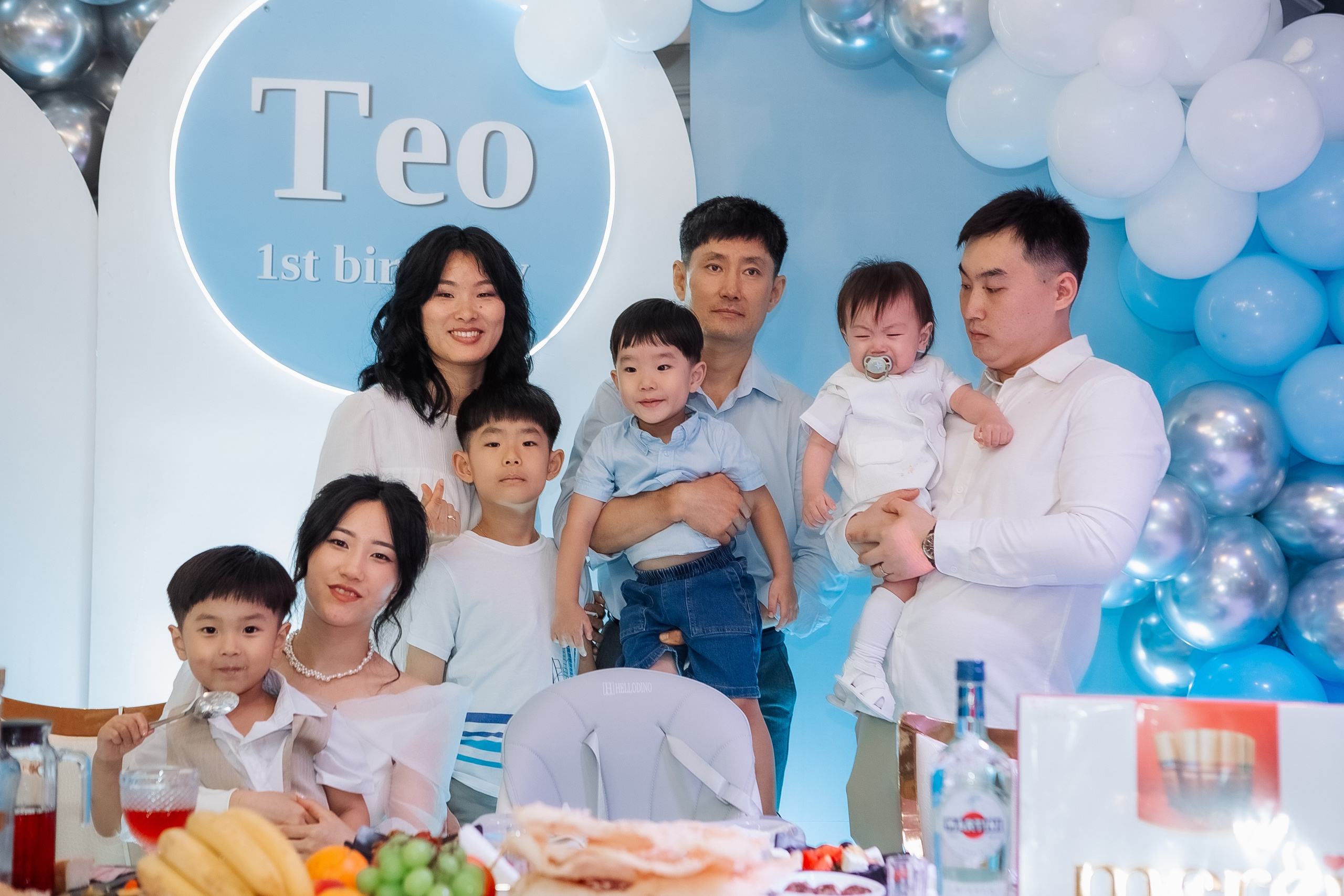 Тео дома и в ресторане. Фотограф беременности, ньюборн и годовасиков в Корее Жанна Хан