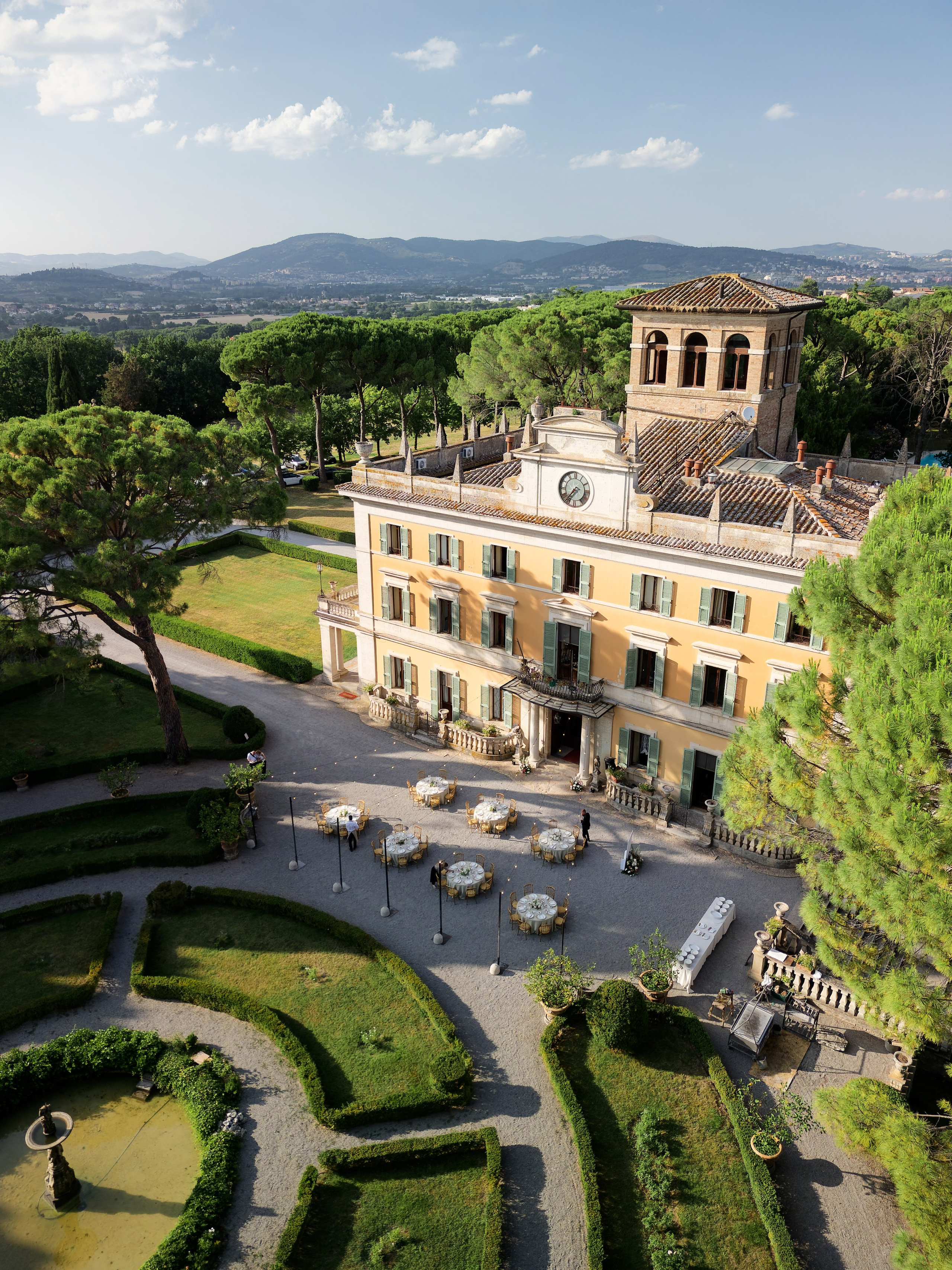 Wedding at La Torre di Pila, Umbria, Italy