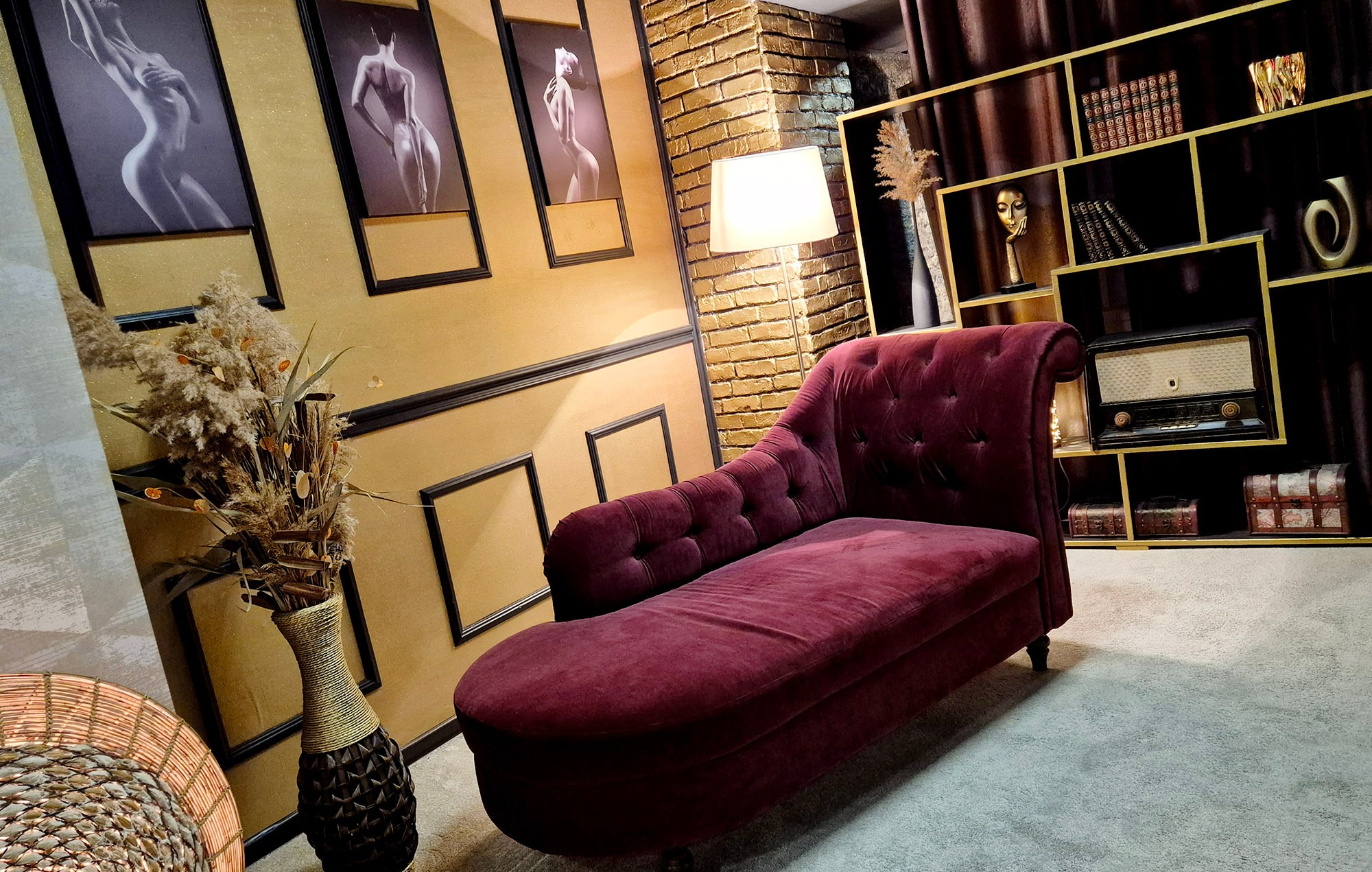 Prezentare studio foto personal Galati. Setup decoruri. Studio foto Galati sexy — boudoir fotograf freelancer Florin Costache