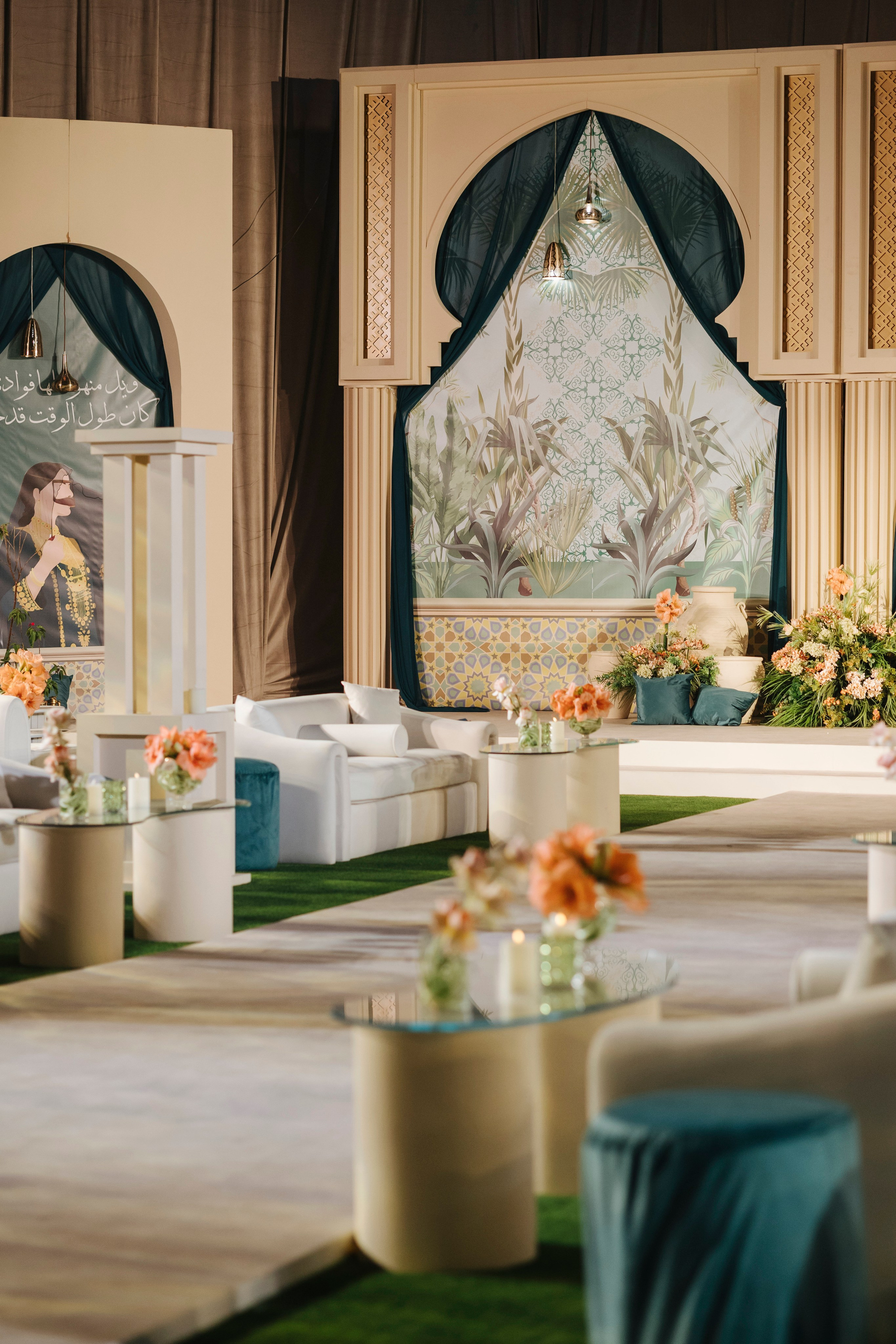 Meera Henna. Wedding, Maternity & Family Photographer in Dubai, UAE & Worldwide
