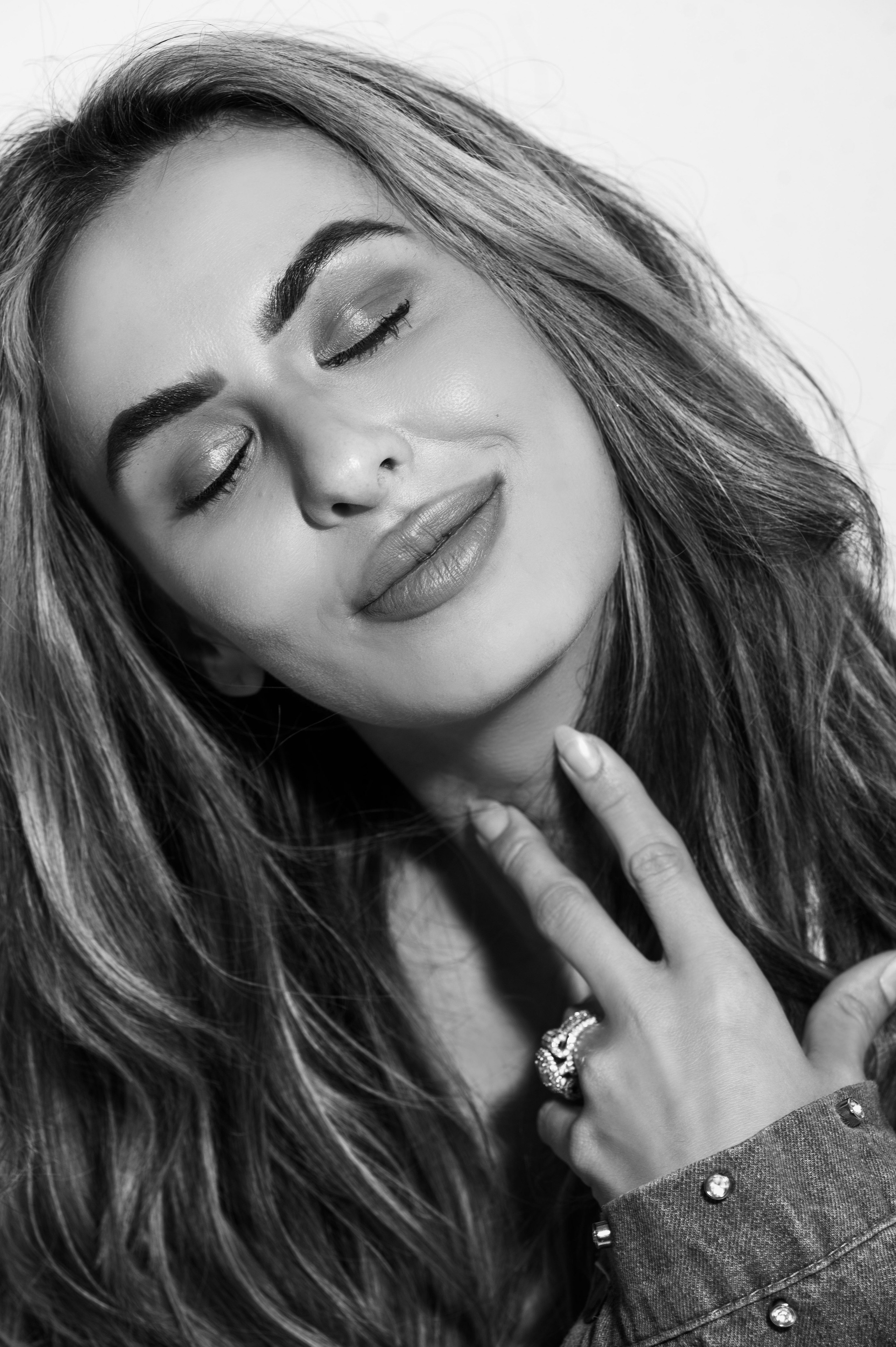 Kelly. Wedding, maternity and family photographer in Charlotte Tasha Minn