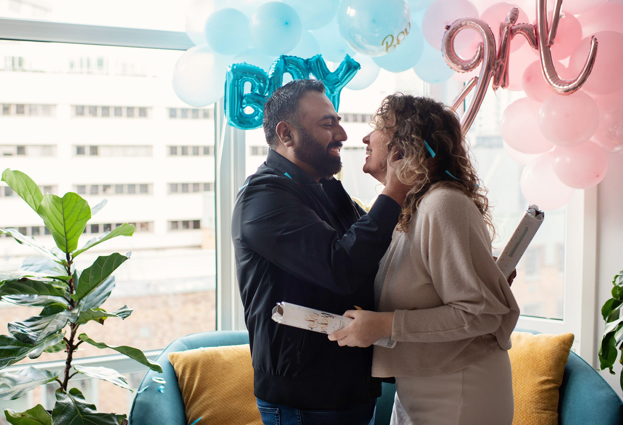 Boy or girl. Newborn, pregnancy, family photographer in New Jersey