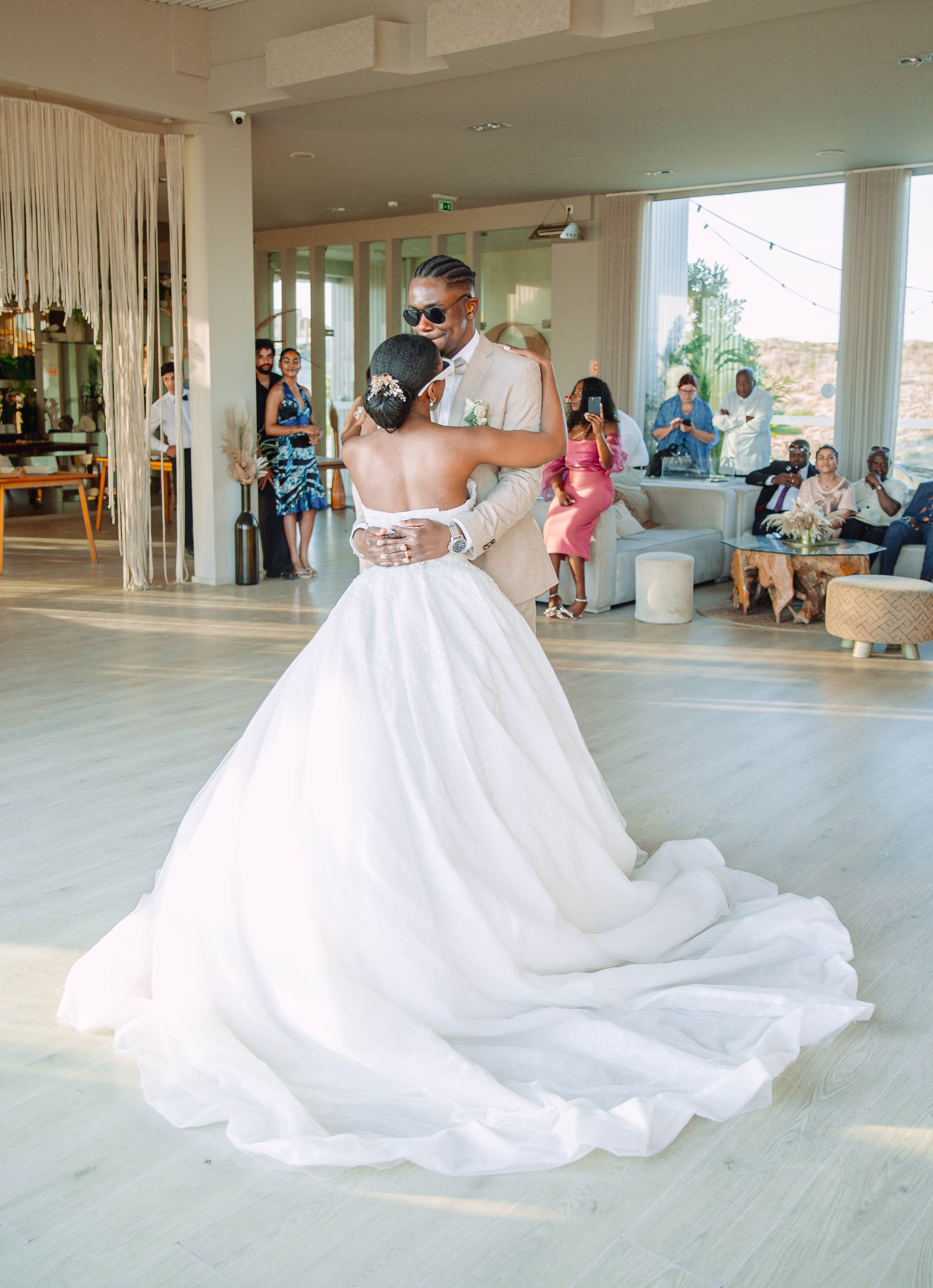 Kuselia & Kaleb. Fazemos o seu casamento ser lembrado por gerações