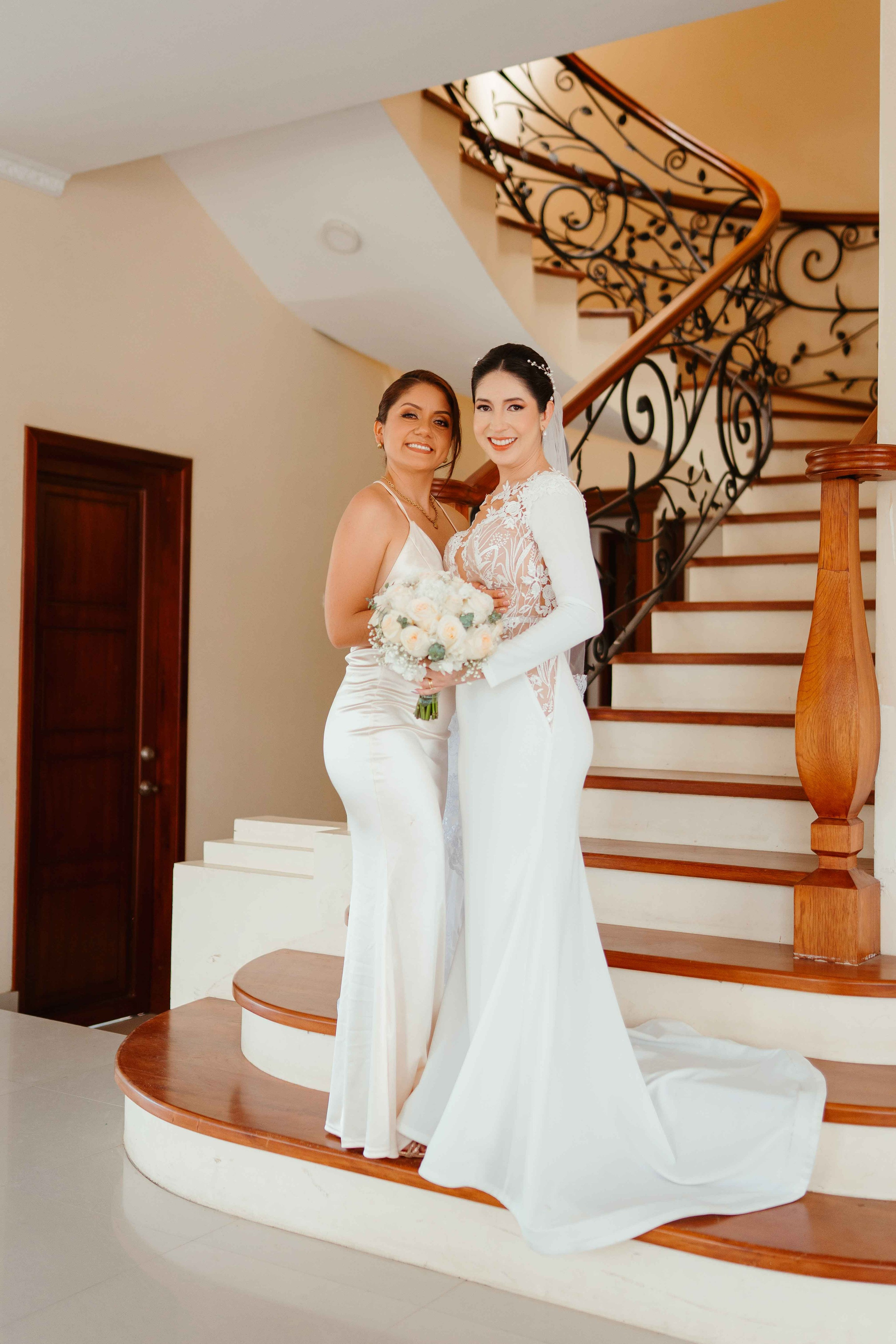 Karina y Daniel. Fotógrafo de bodas en Loja Ecuador | Piero Alvarez PH