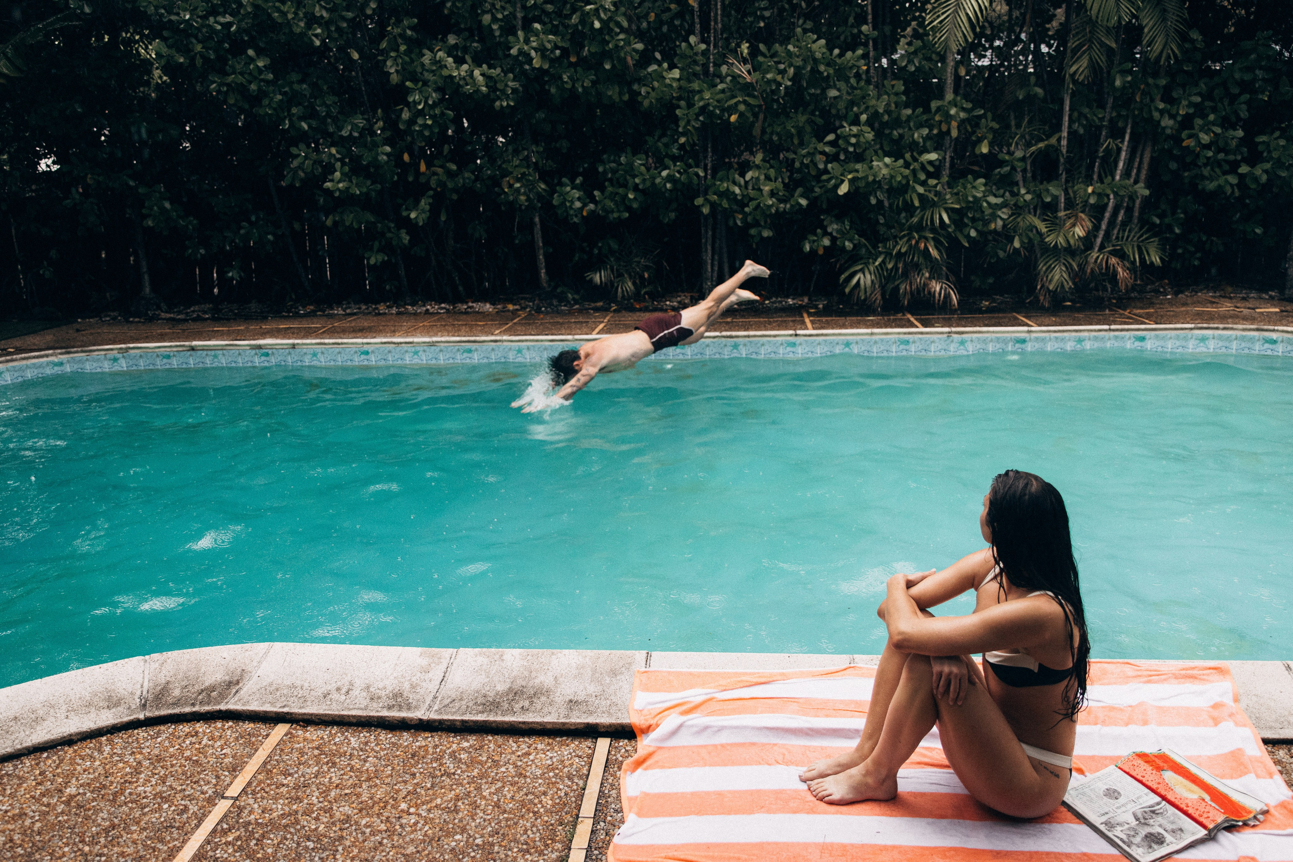 Editorial Retro Pool Session in Miami