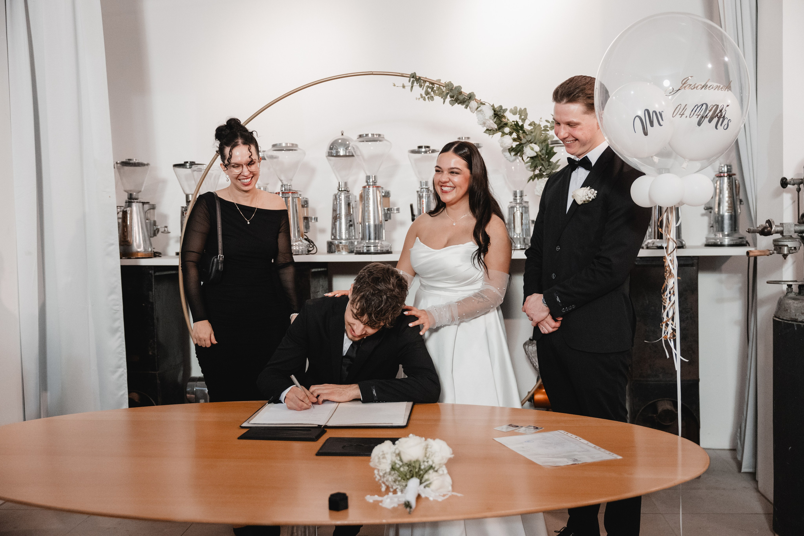 Standesamtliche Hochzeit im Kubus Bochum – Sophie & Martin. Hochzeitsfotografie |Hochzeitsfotograf Bochum | Hochzeitsfotograf Dortmund | Hochzeitsfotograf Essen | Hochzeitsfotograf Ruhrgebiet