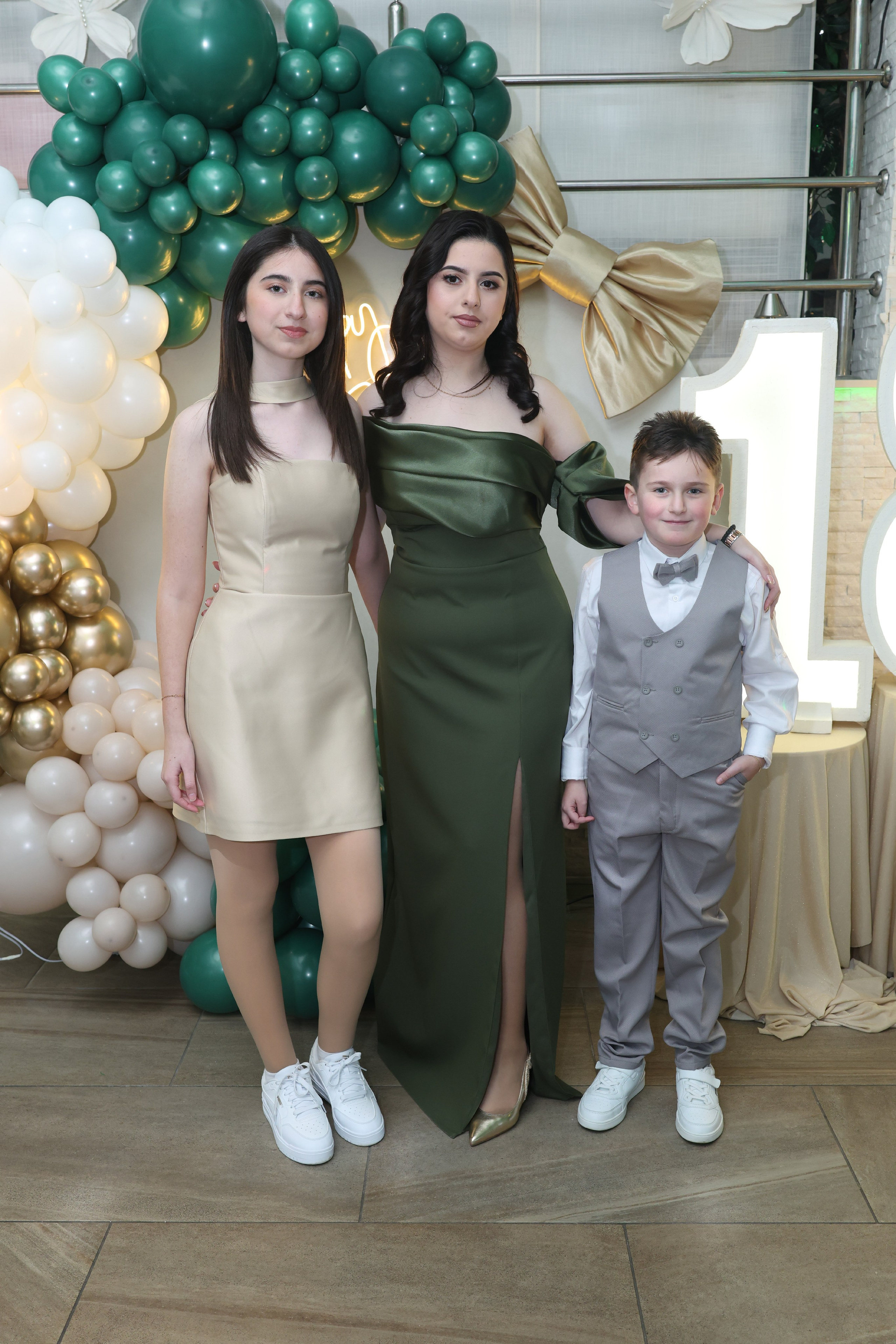 Sarin 18ti rođendan. Foto Simic Jagodina