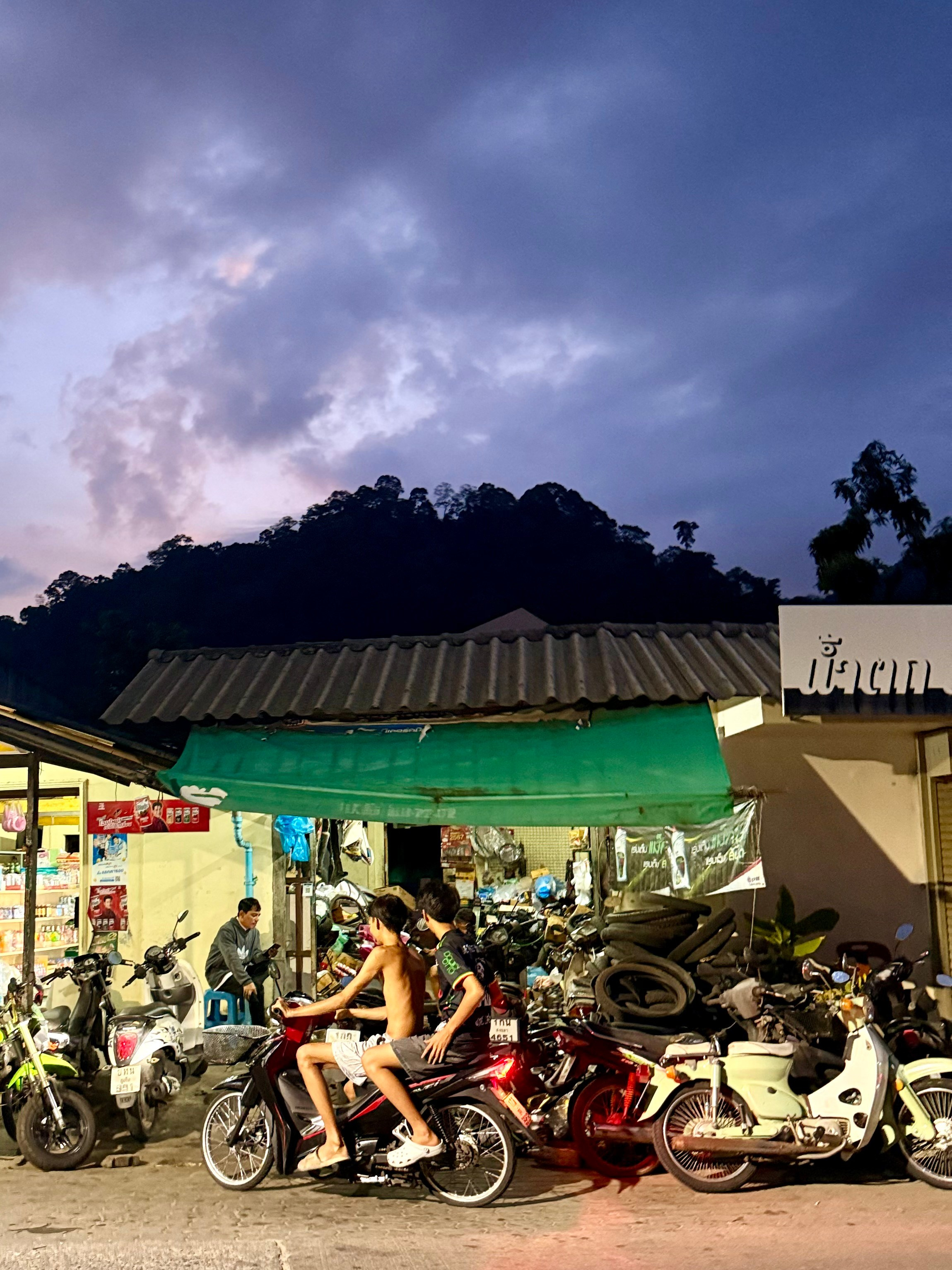 Phuket_2024/2025. Портретный фотограф Алена Новгородцева