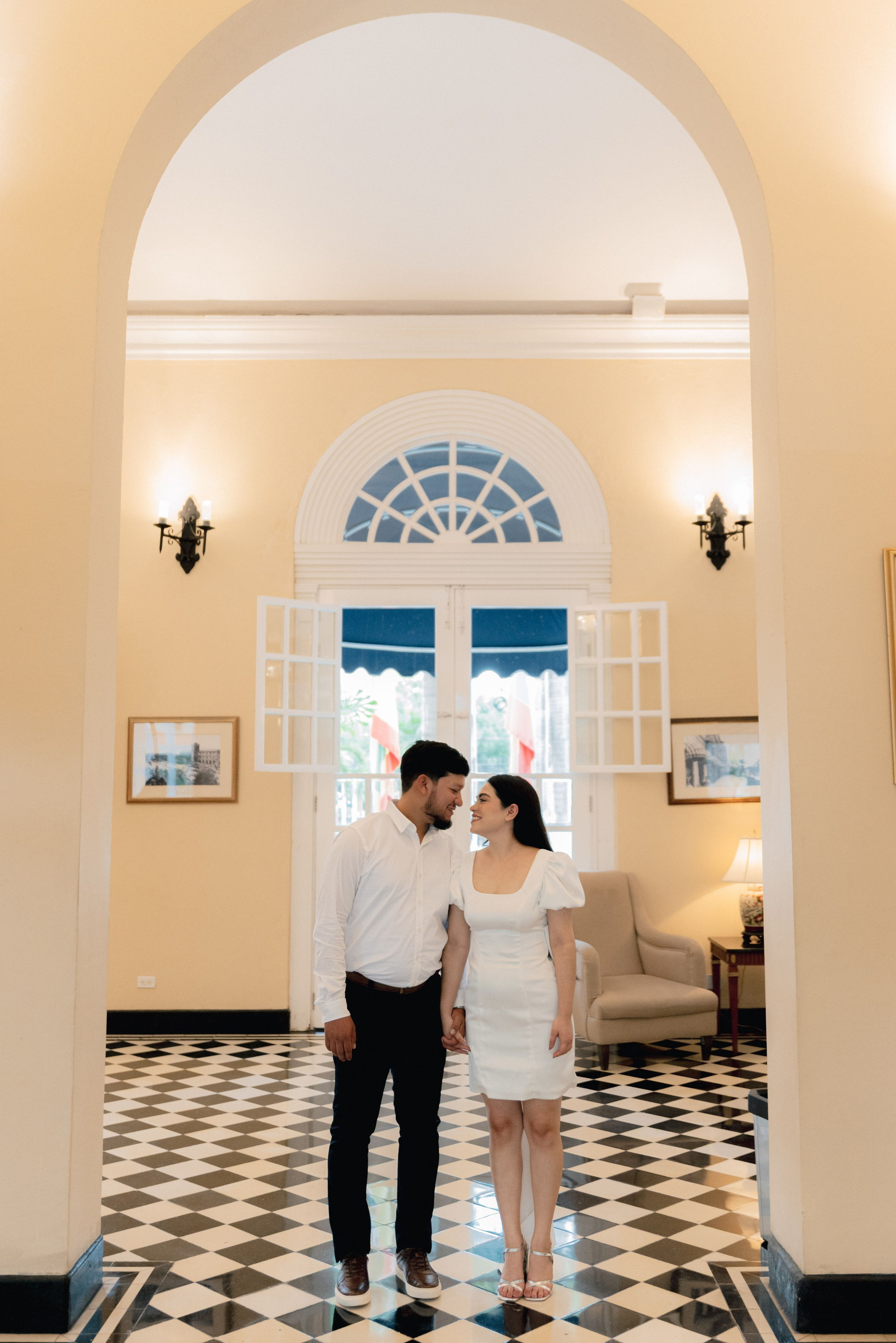 Preboda en iconico Hotel el Prado de Barranquilla. Wedding Photographers in Colombia · BanderArt Photography Carlos and Linda