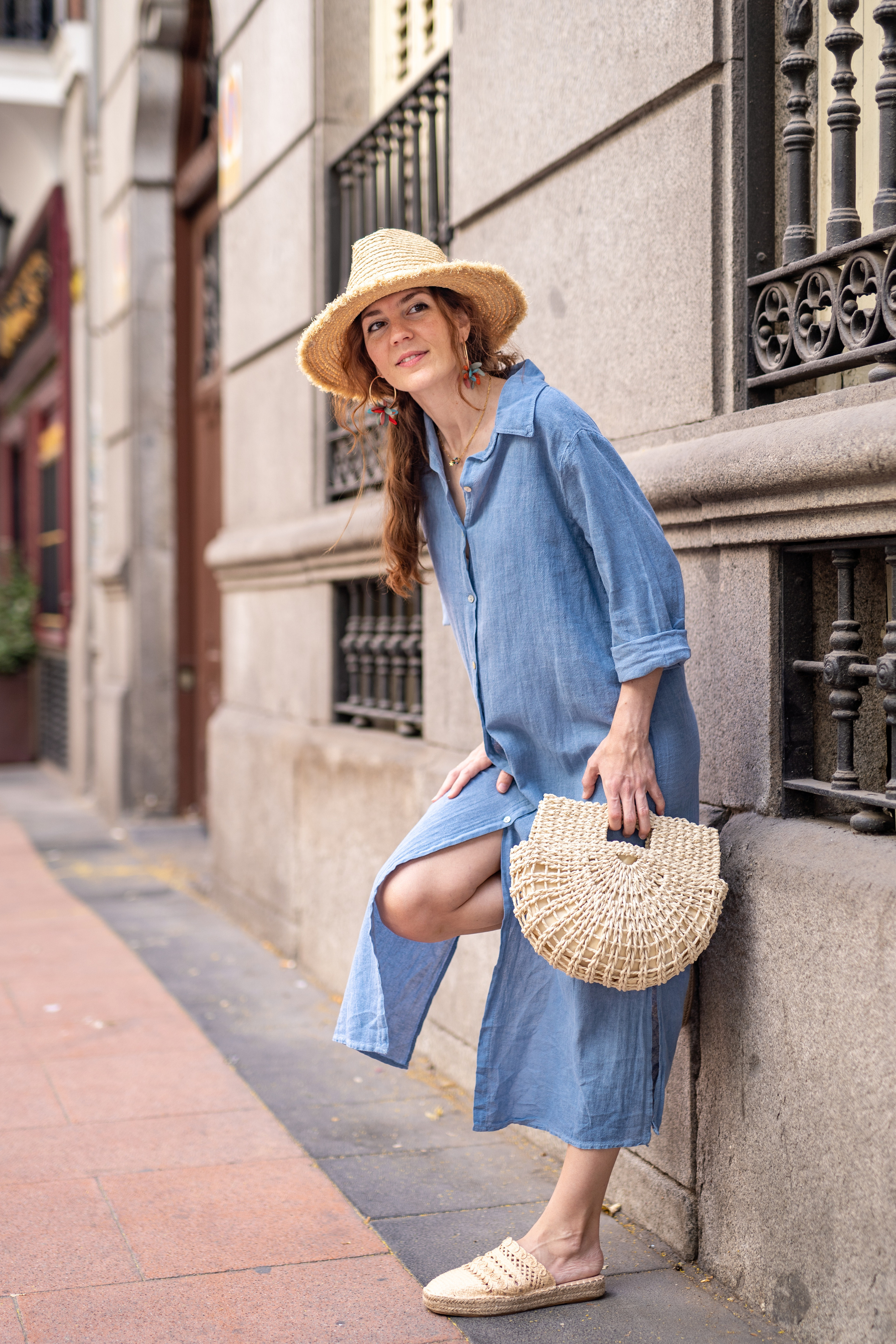 Fotografía de lookbook para marcas de ropa en Madrid – Estilo, creatividad y calidad. Fotógrafo en Madrid, España. Alyona Belyaninova