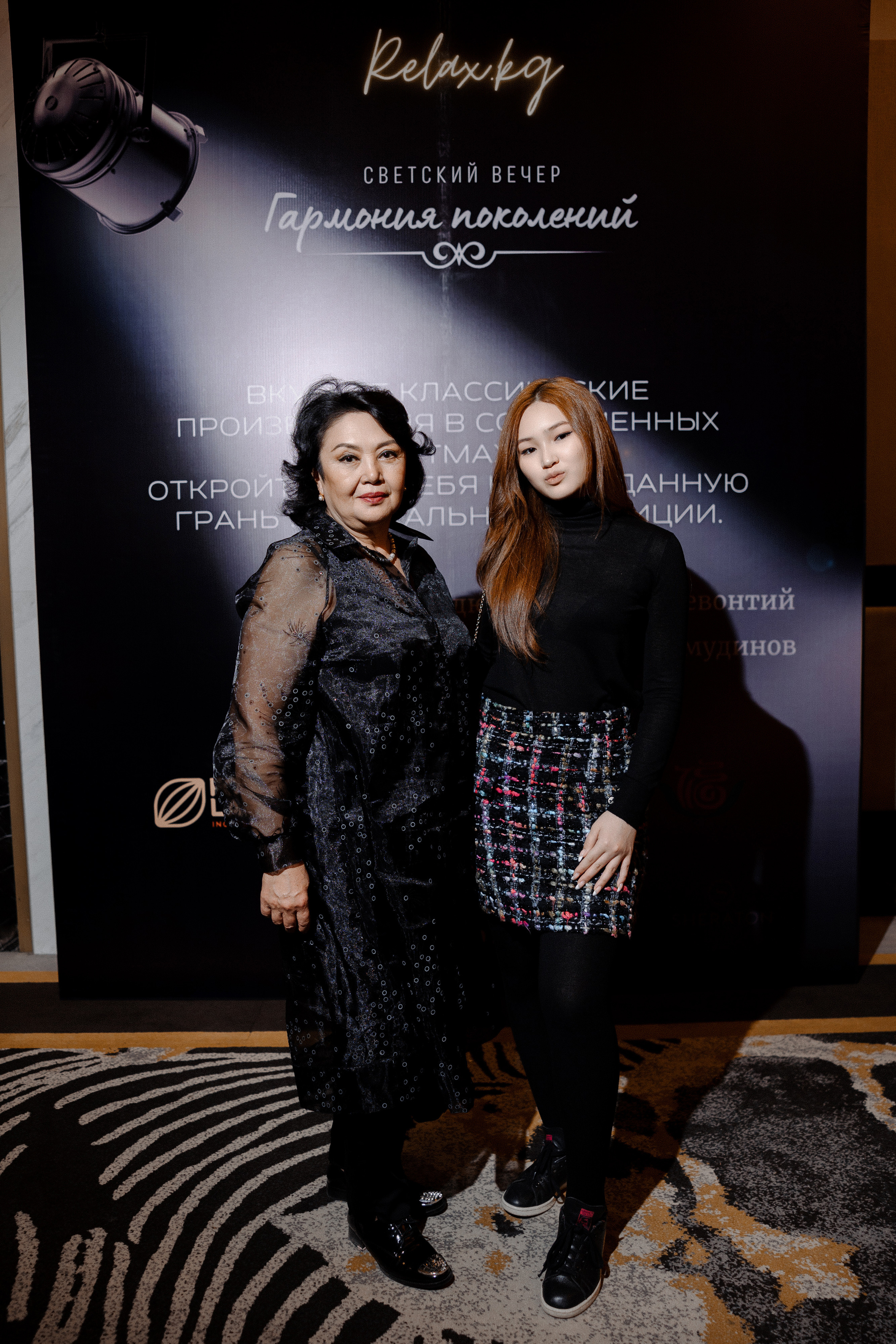 Concert Music of Ulan Asamudinov. Азимжан Нуритдинходжаев — свадебный фотограф