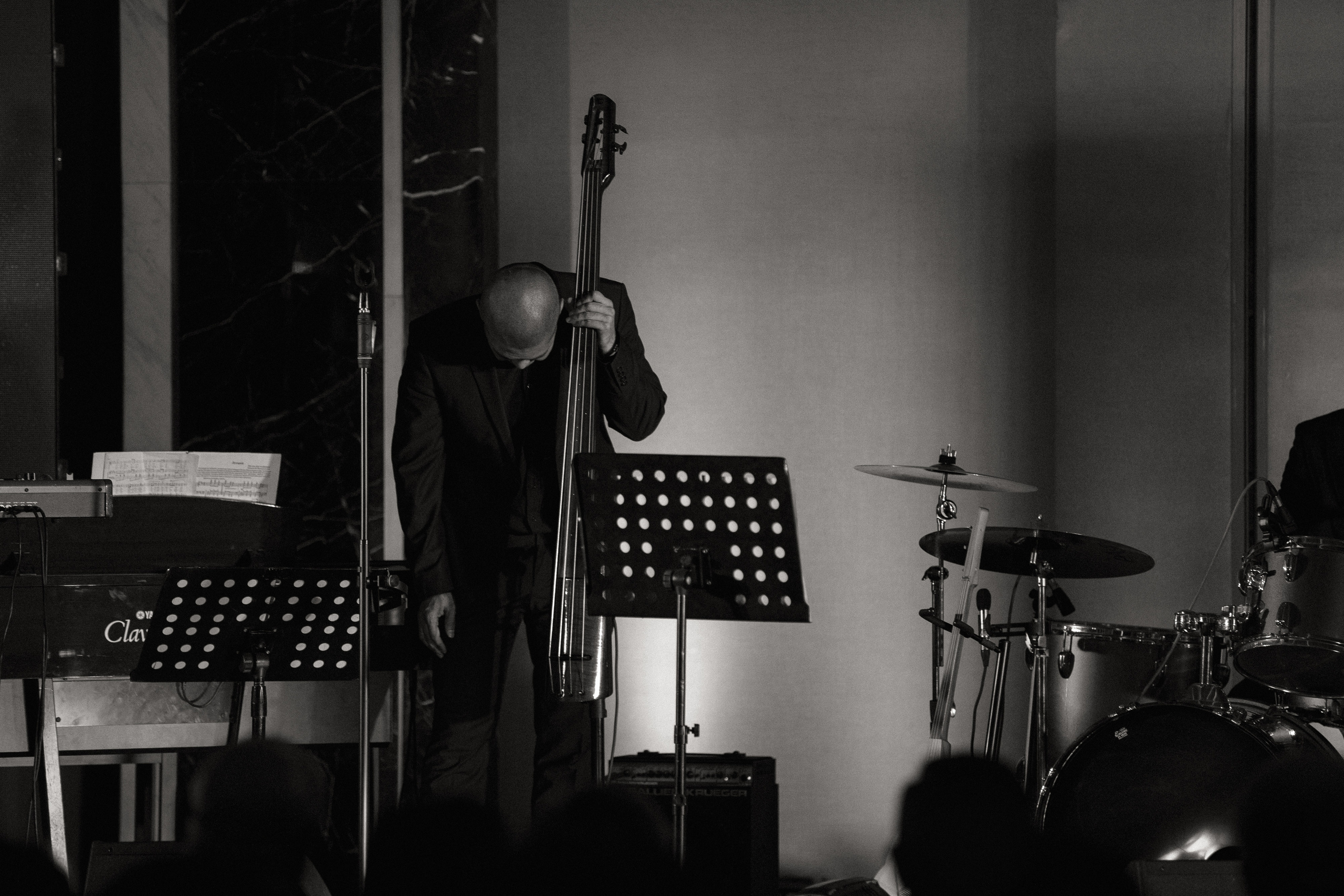 Concert Music of Ulan Asamudinov. Азимжан Нуритдинходжаев — свадебный фотограф