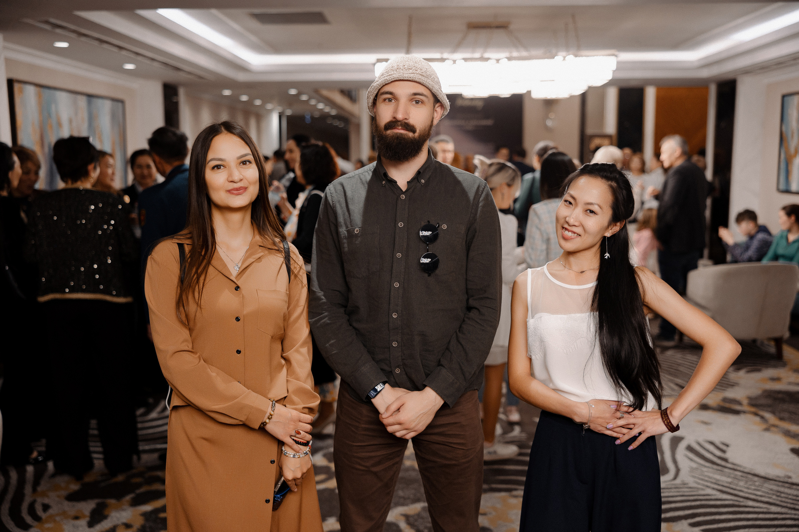 Concert Music of Ulan Asamudinov. Азимжан Нуритдинходжаев — свадебный фотограф