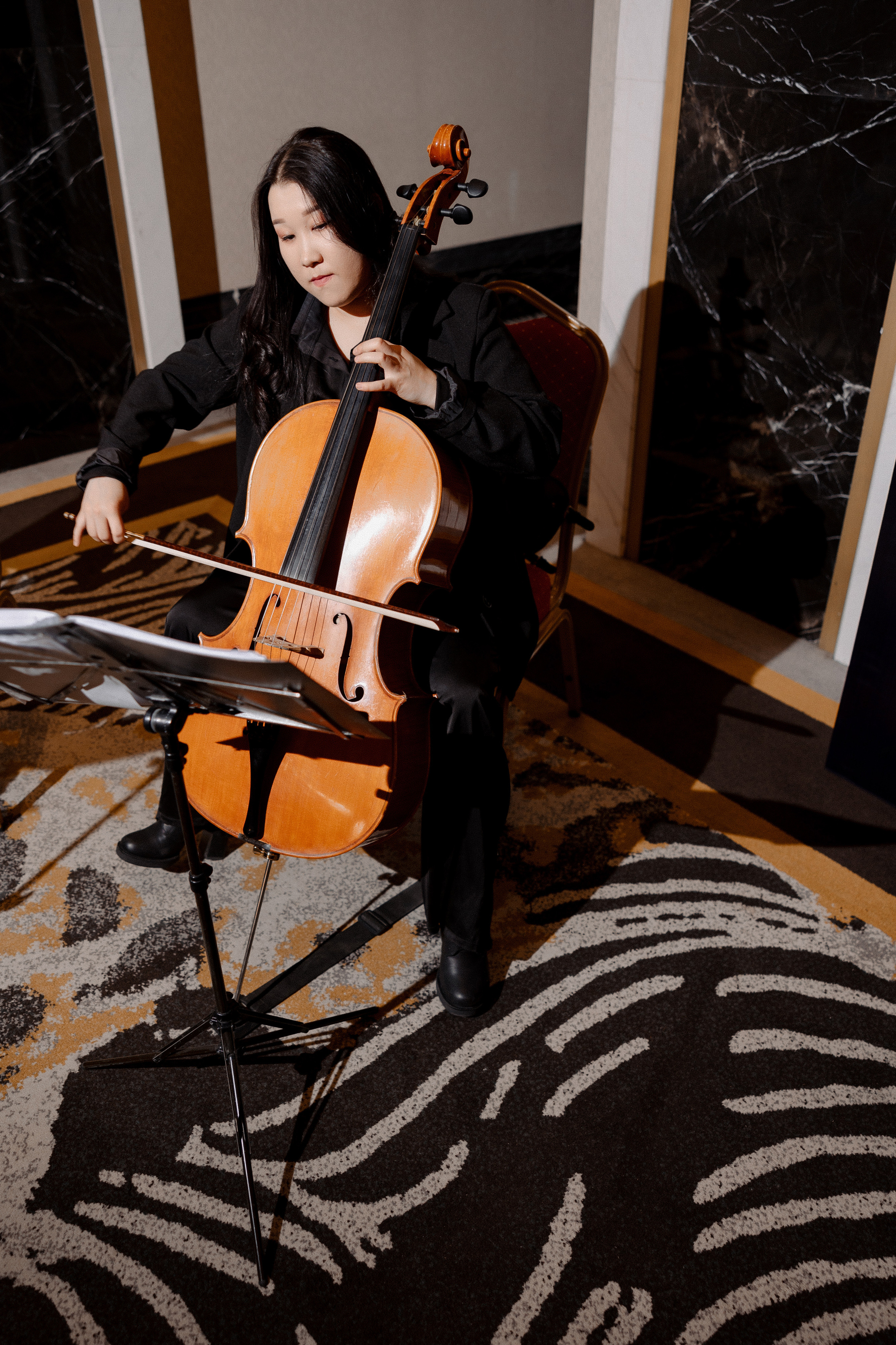 Concert Music of Ulan Asamudinov. Азимжан Нуритдинходжаев — свадебный фотограф