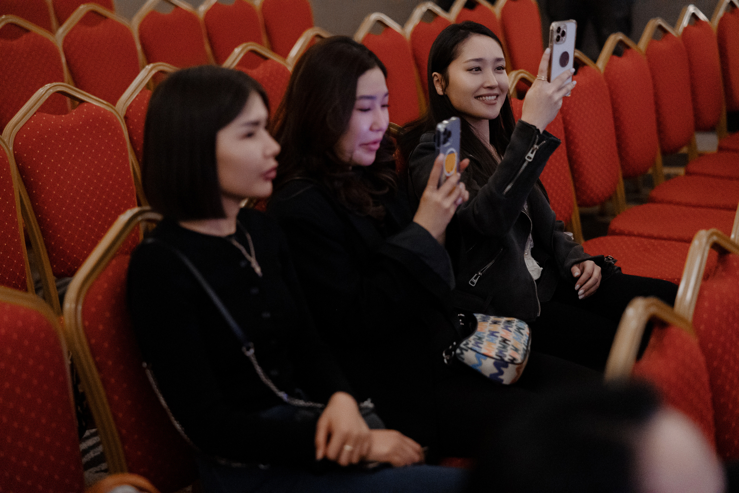 Concert Music of Ulan Asamudinov. Азимжан Нуритдинходжаев — свадебный фотограф