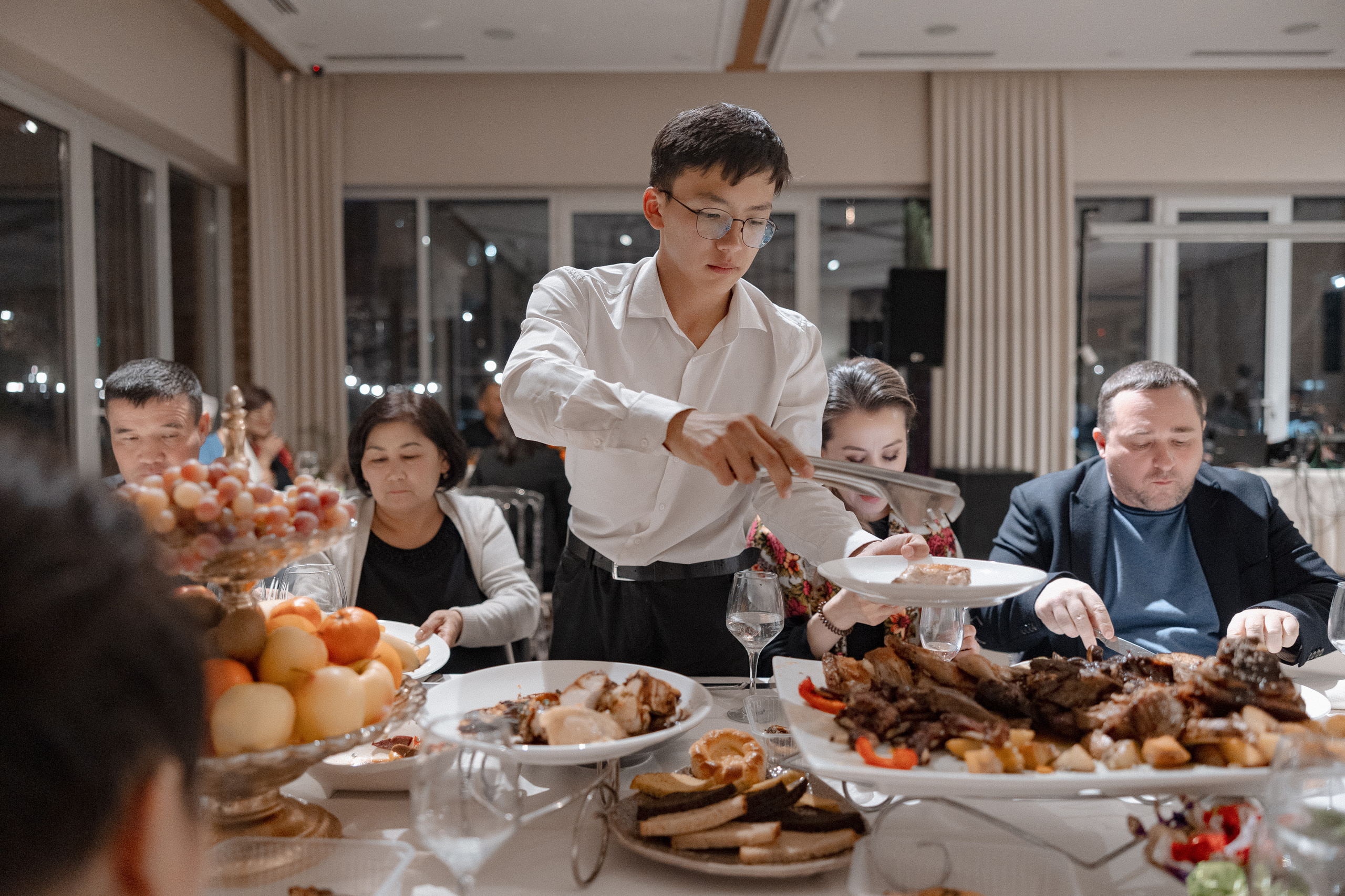 Темирлан и Раиса. Азимжан Нуритдинходжаев — свадебный фотограф