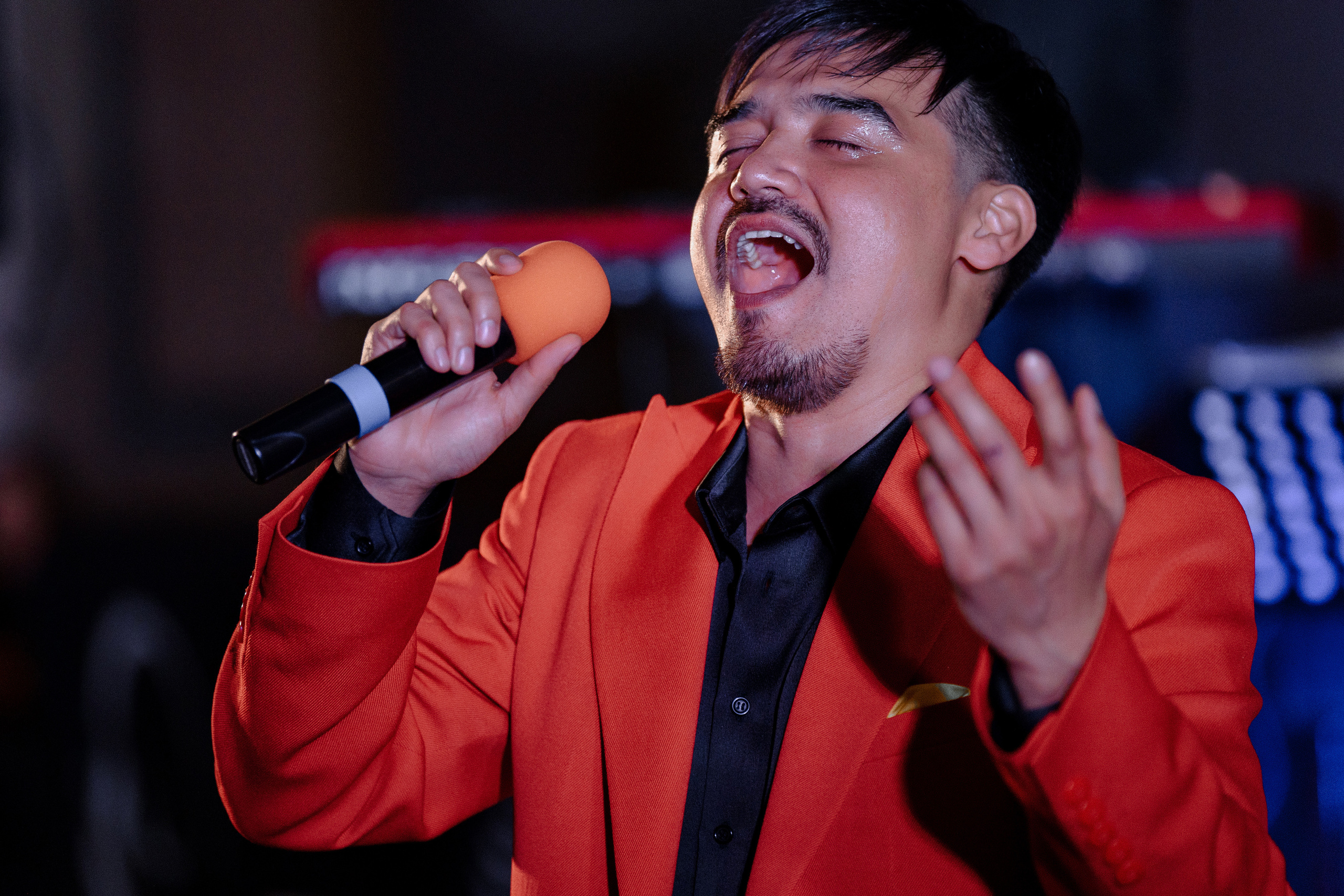 Concert Music of Ulan Asamudinov. Азимжан Нуритдинходжаев — свадебный фотограф