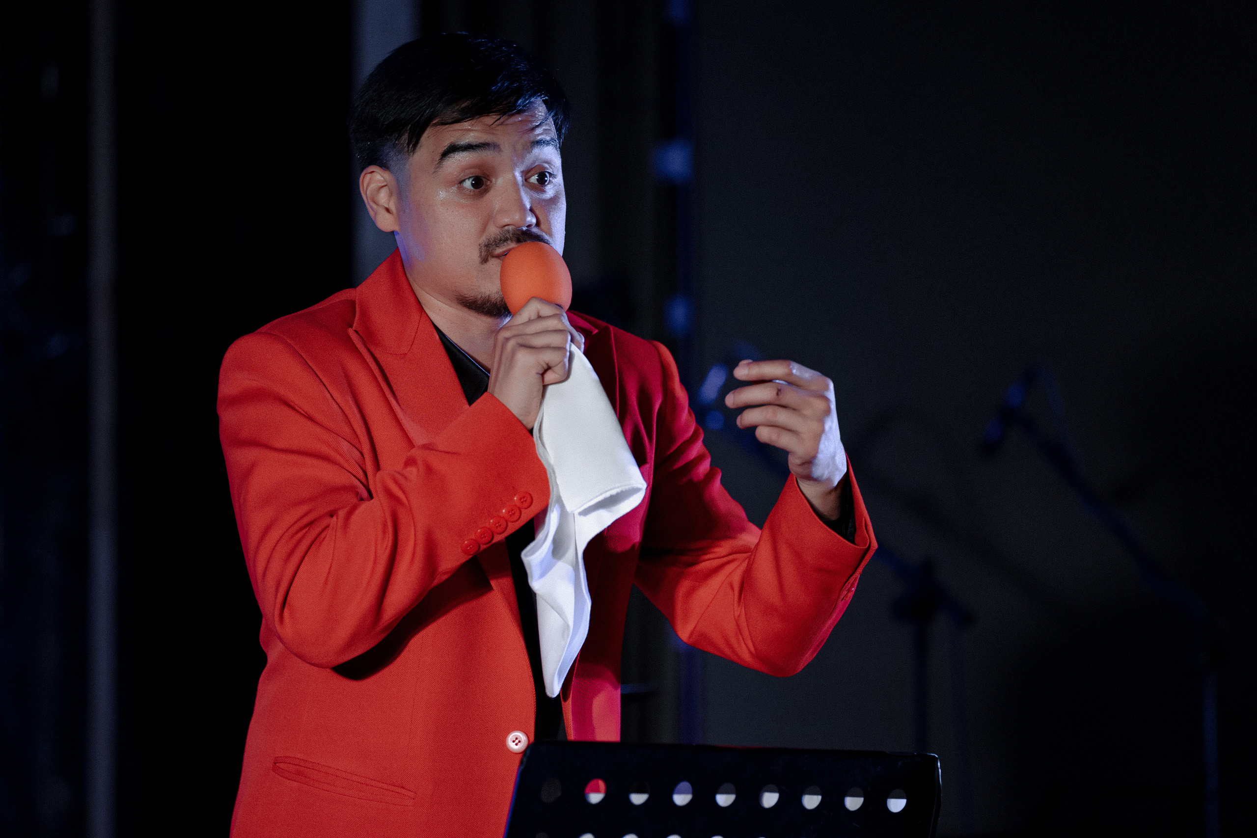 Concert Music of Ulan Asamudinov. Азимжан Нуритдинходжаев — свадебный фотограф